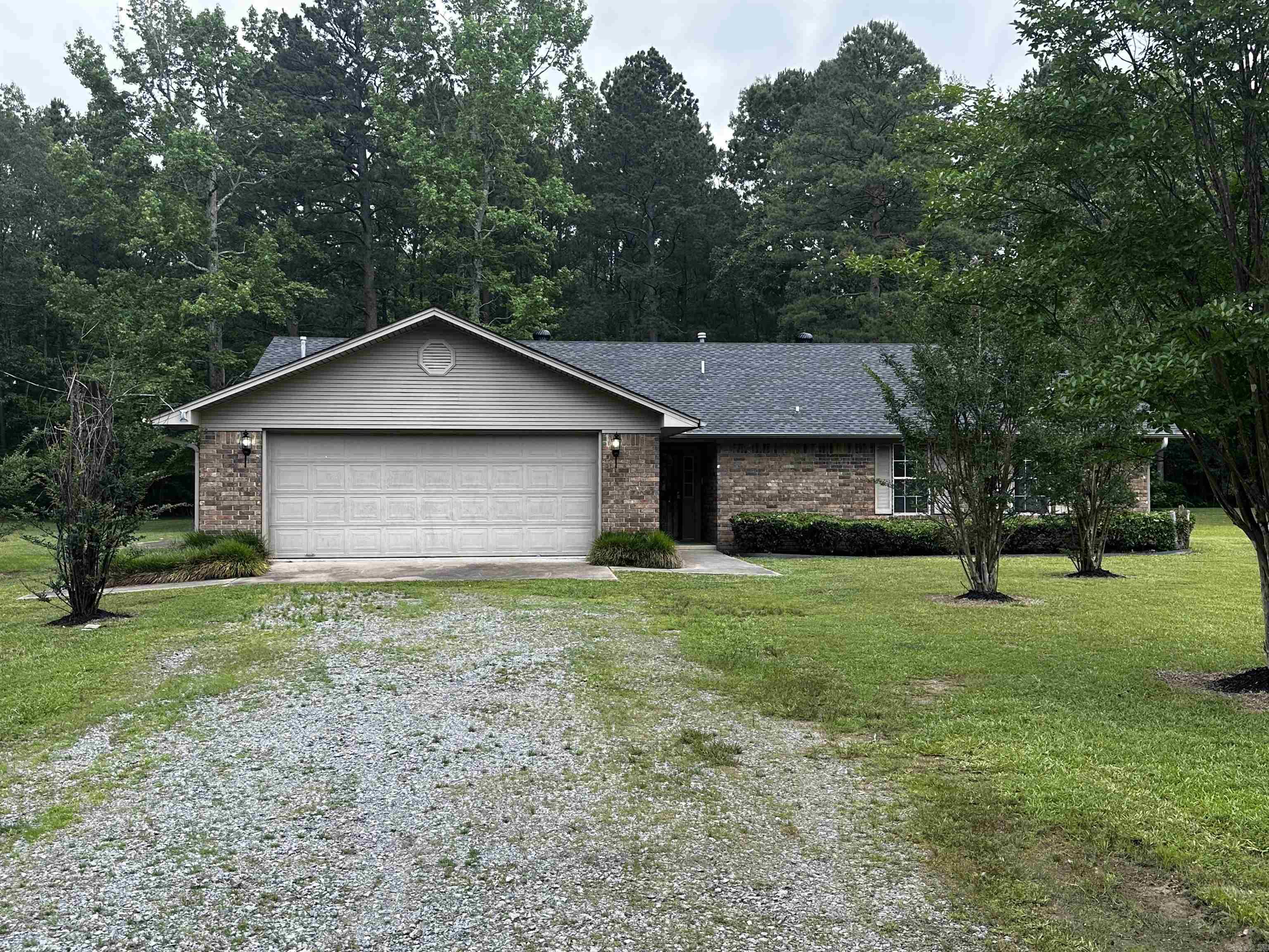 Spacious Country Home ā Just 15 Minutes from Little Rock! This 3-bedroom, 2-bath home with a bonus room is situated on 3 acres, providing ample space to enjoy. Featuring a new roof, flooring, and fixtures, itās move-in ready. Inside, you'll find a large great room with a tray ceiling and fireplace, a formal dining area, and a spacious kitchen with an island. The bedrooms are spacious and feature large closets for ample storage. Enjoy the perfect mix of country charm and modern convenience in a home designed for comfort and relaxation! āAgents, please see agent remarks for details regarding owner occupant buyer requirements. Priority is given to owner occupant buyersā.