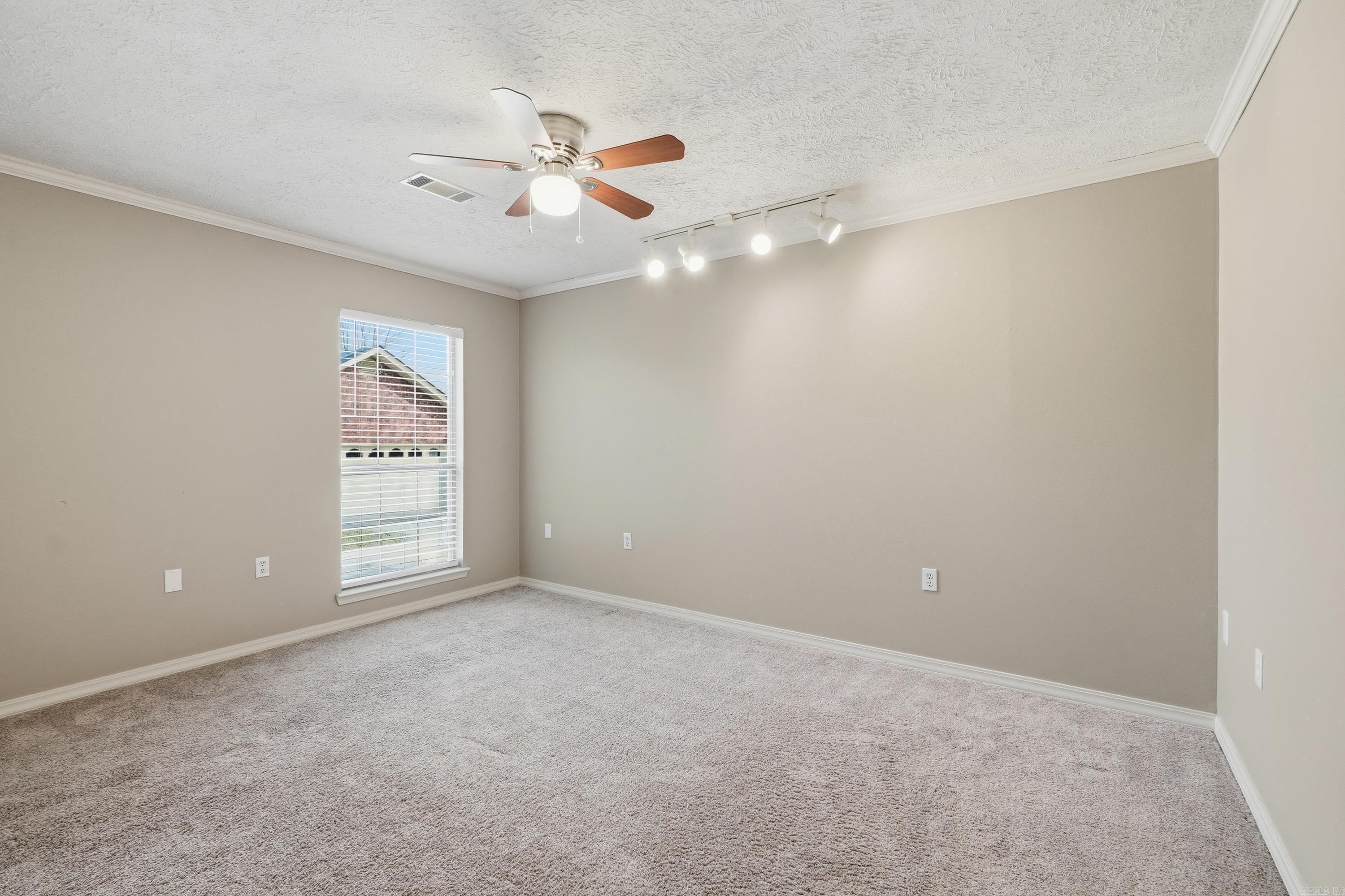 SHADY MEADOW - Residential