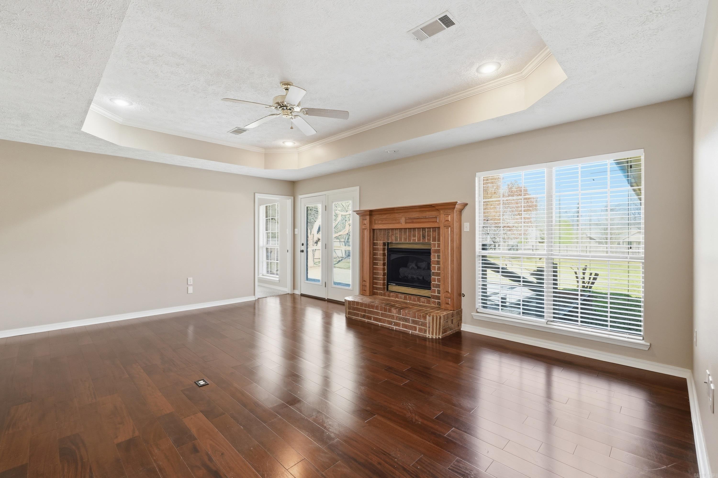 SHADY MEADOW - Residential