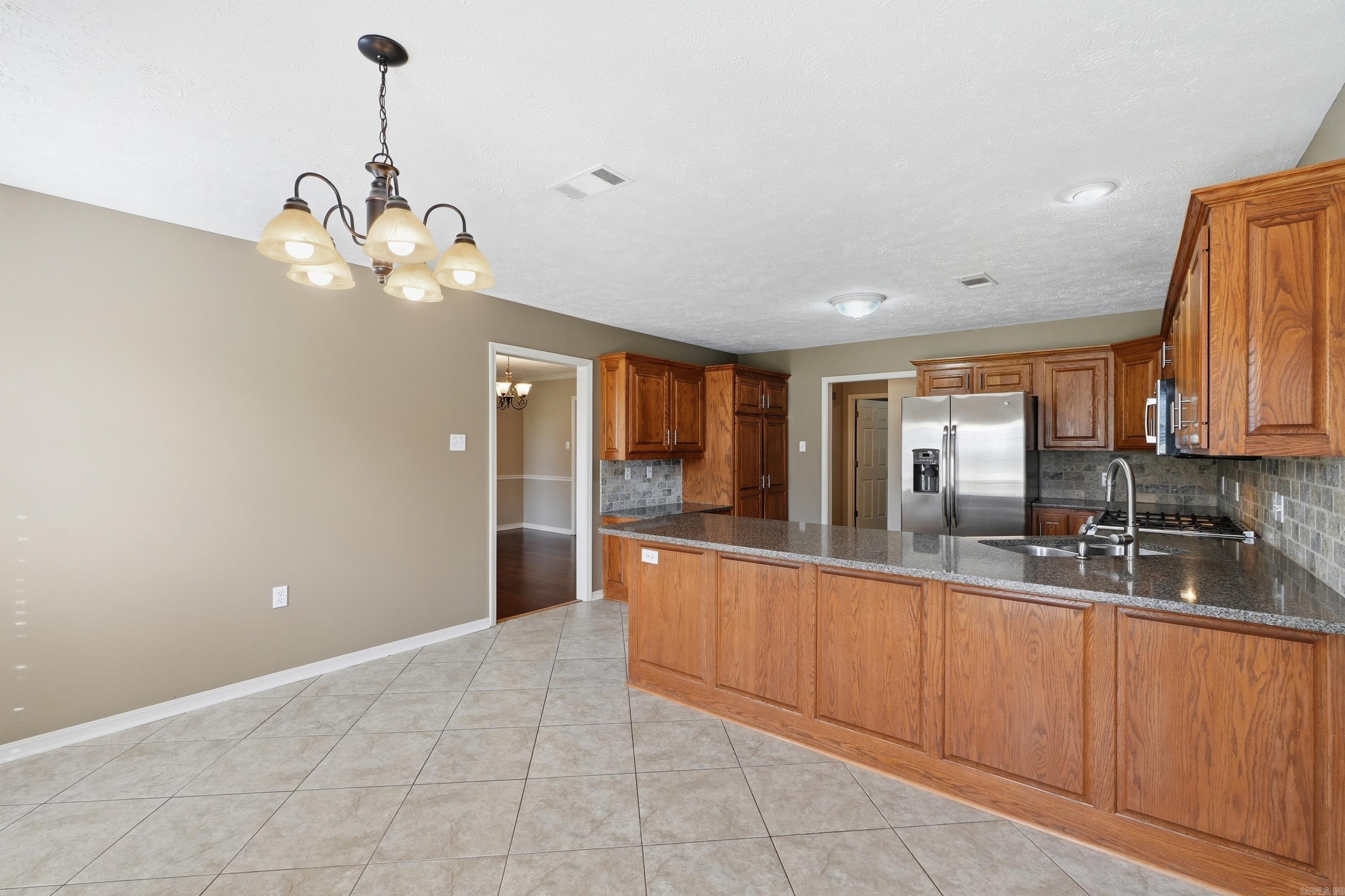 SHADY MEADOW - Residential