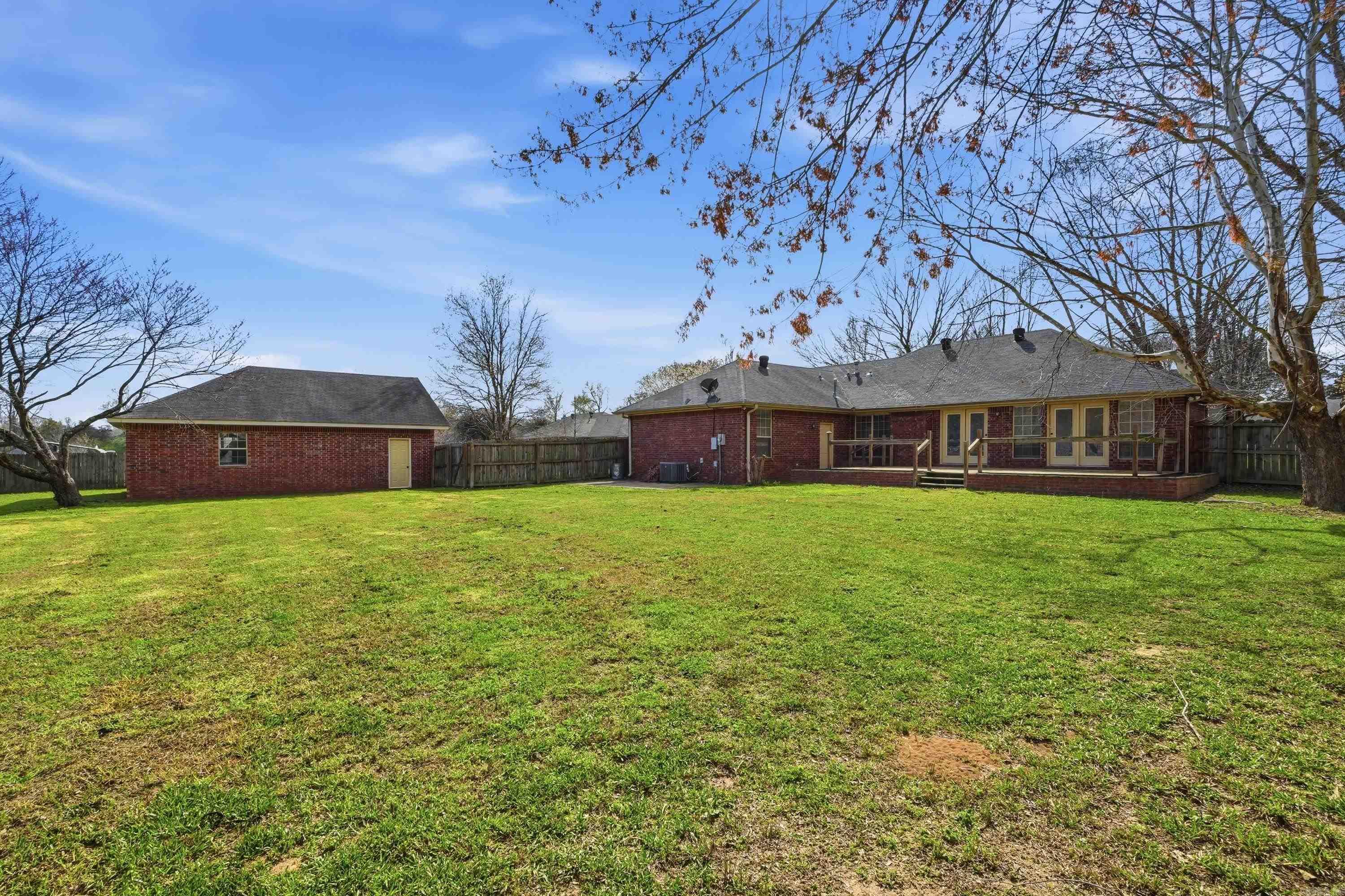 SHADY MEADOW - Residential