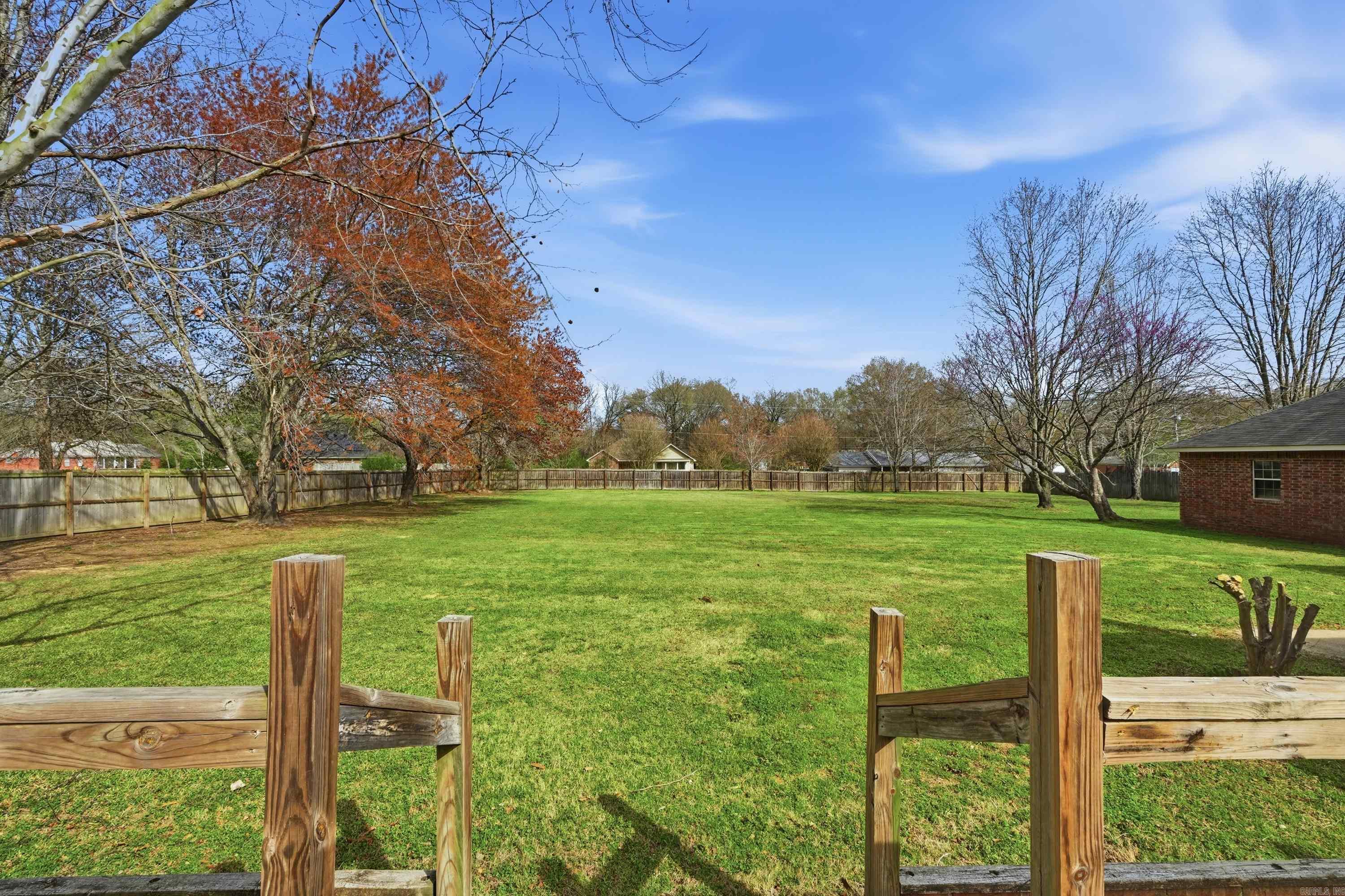 SHADY MEADOW - Residential