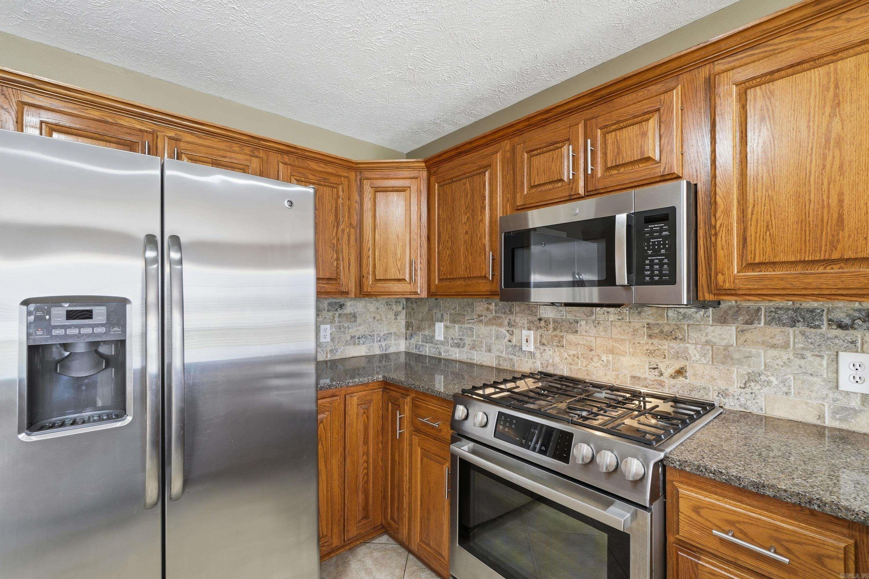 SHADY MEADOW - Residential