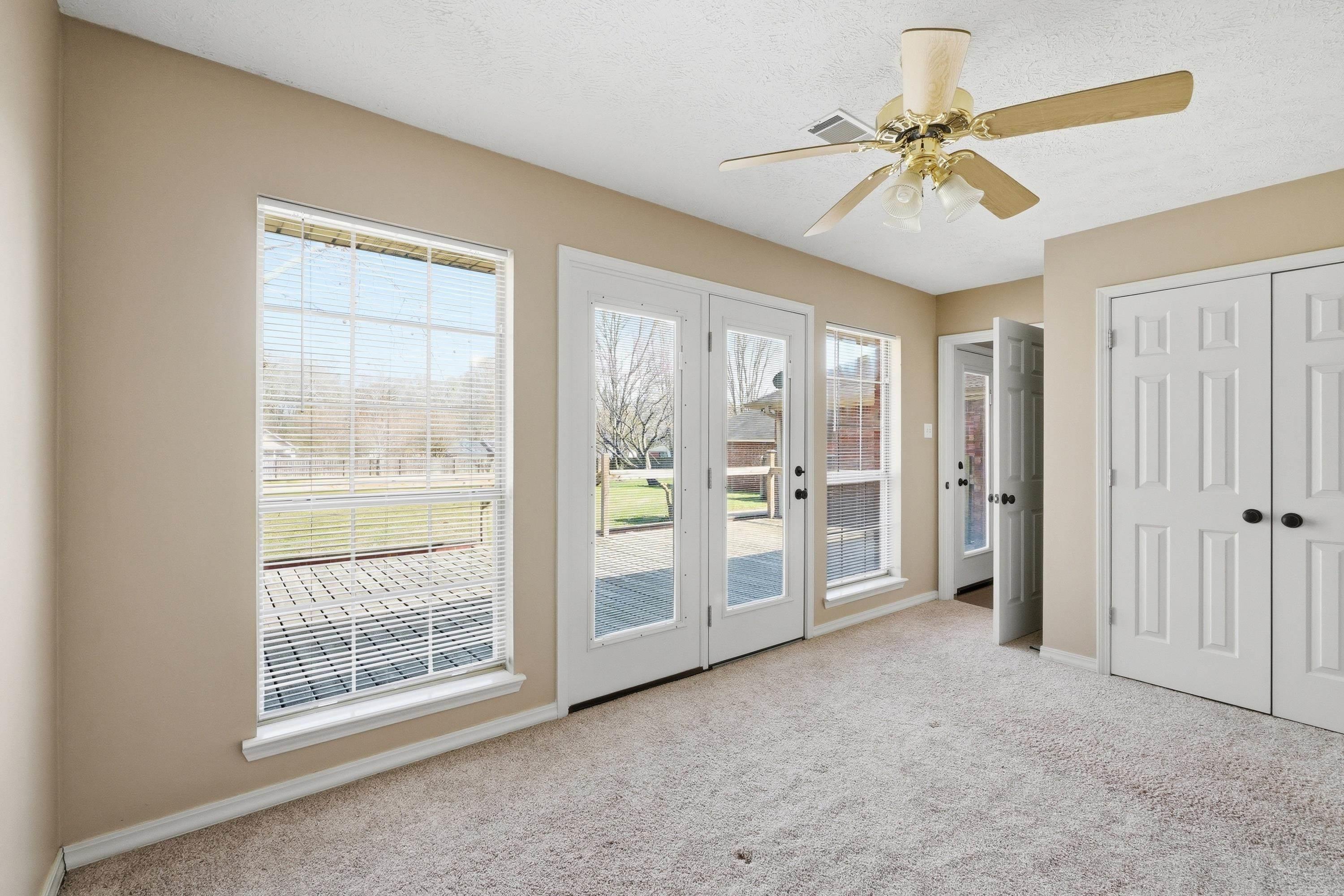 SHADY MEADOW - Residential