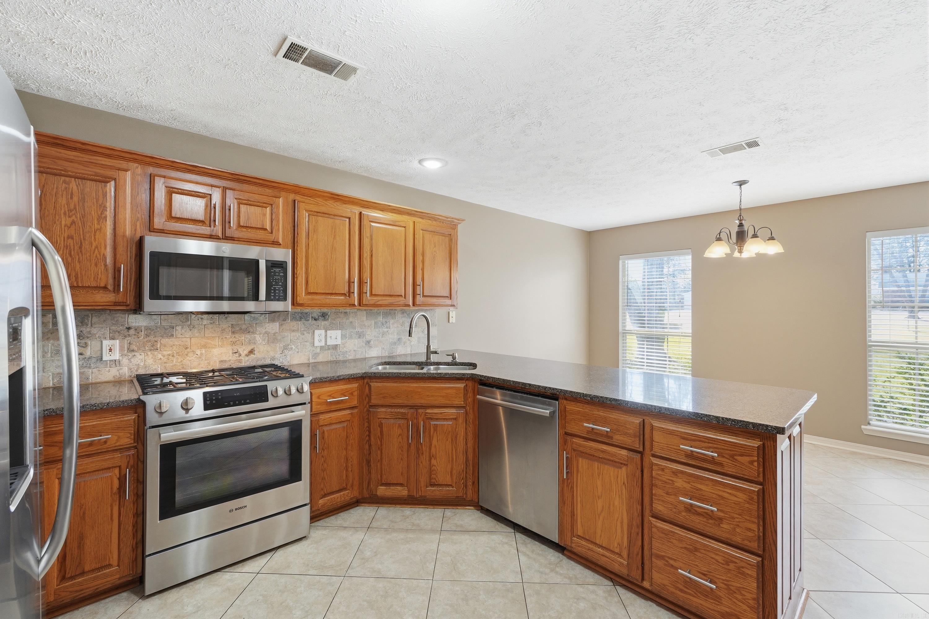 SHADY MEADOW - Residential