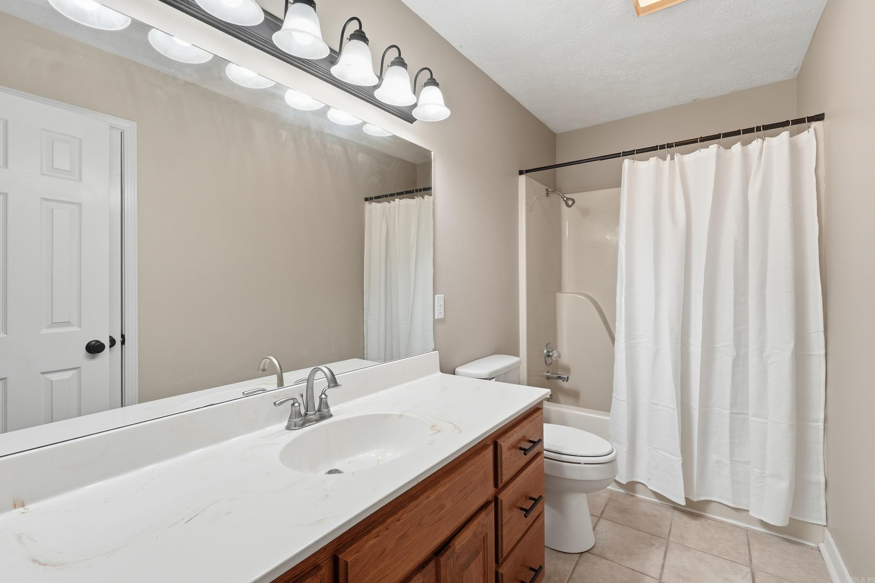 SHADY MEADOW - Residential