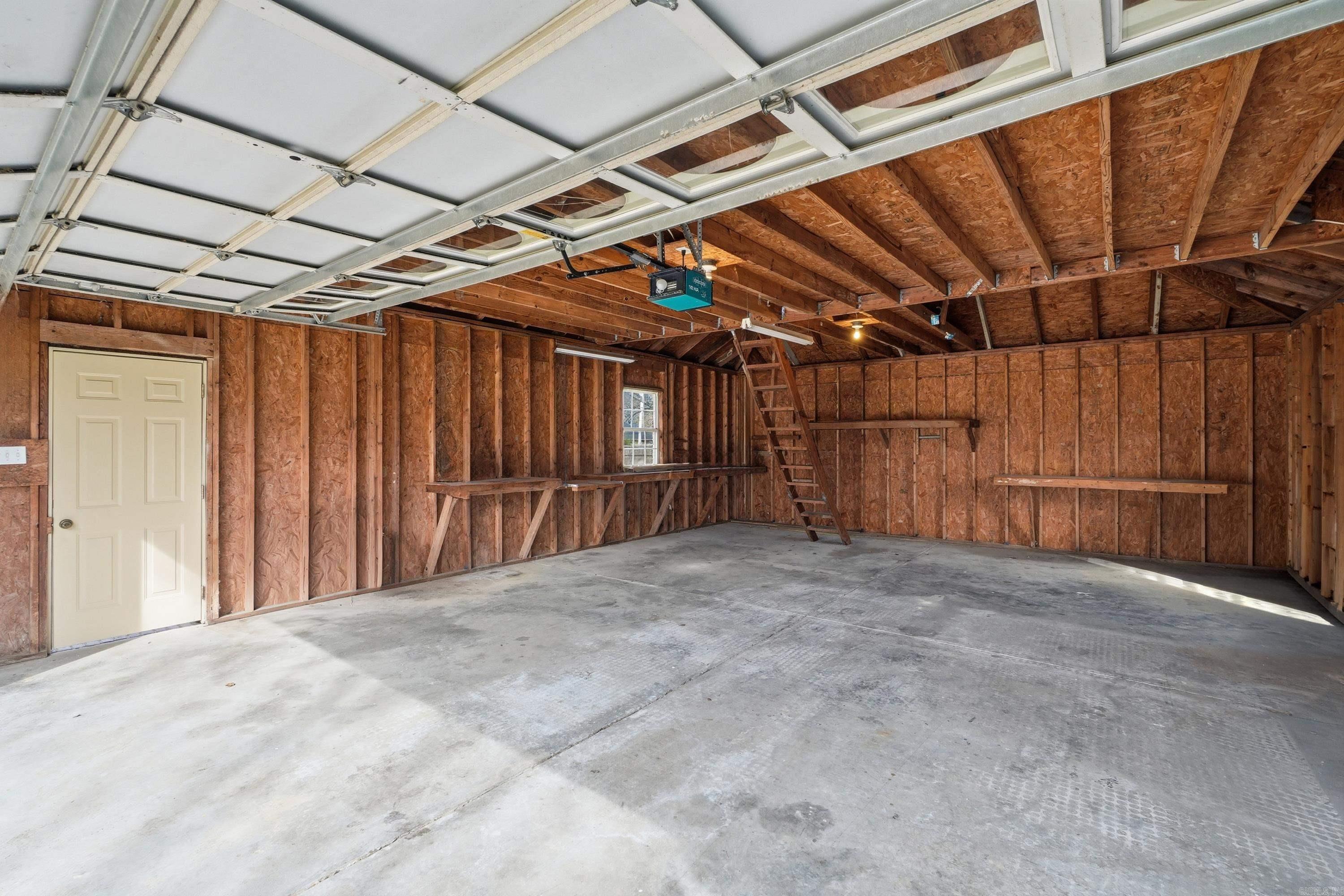 SHADY MEADOW - Residential