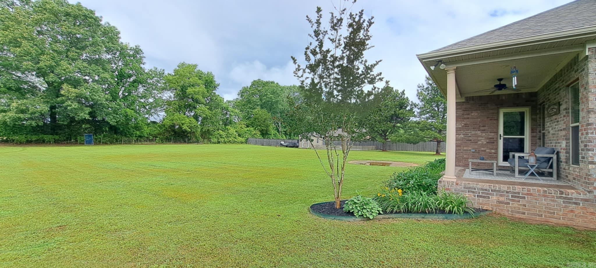 HUNTINGTON ESTATES - Residential