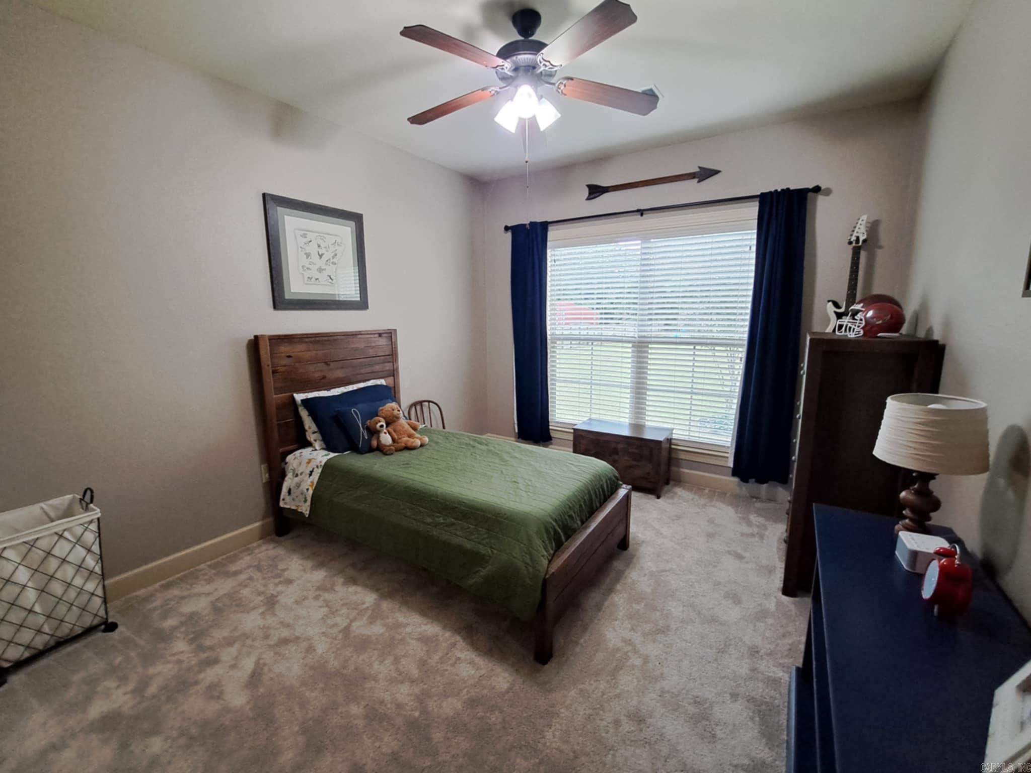 HUNTINGTON ESTATES - Residential