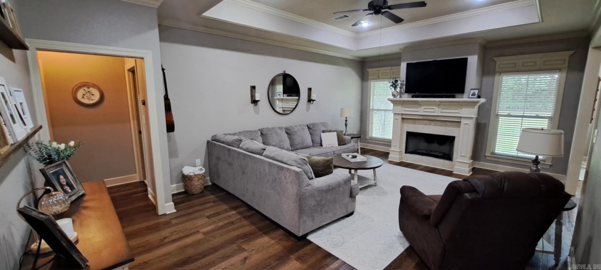 HUNTINGTON ESTATES - Residential