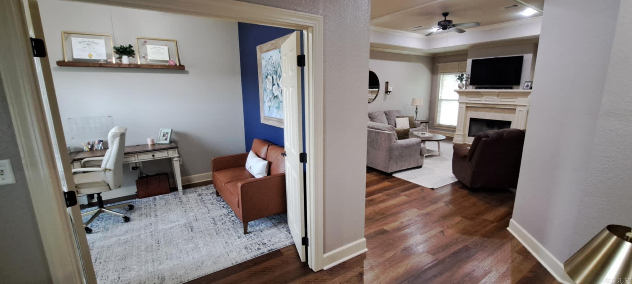 HUNTINGTON ESTATES - Residential