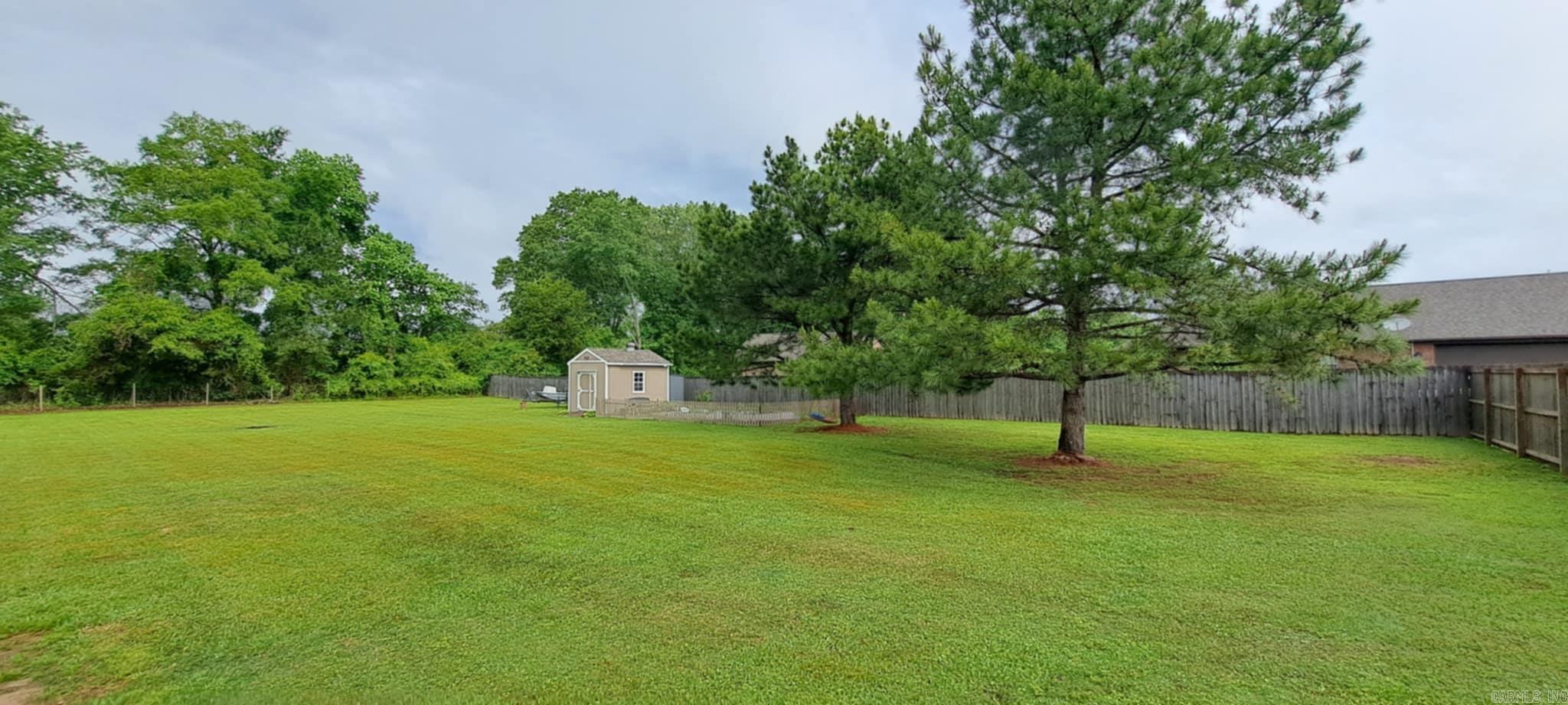 HUNTINGTON ESTATES - Residential