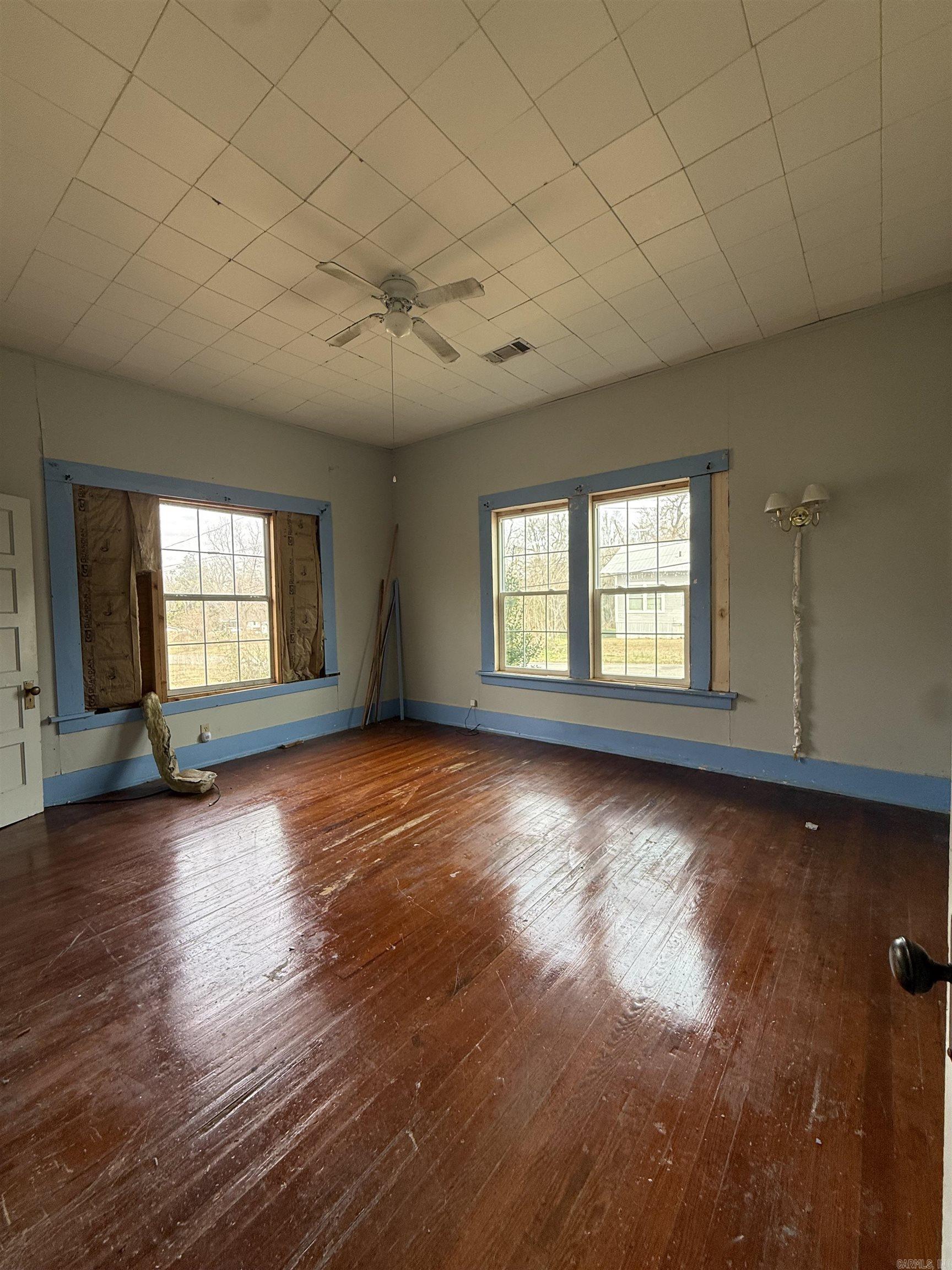 TRAMMEL - Residential