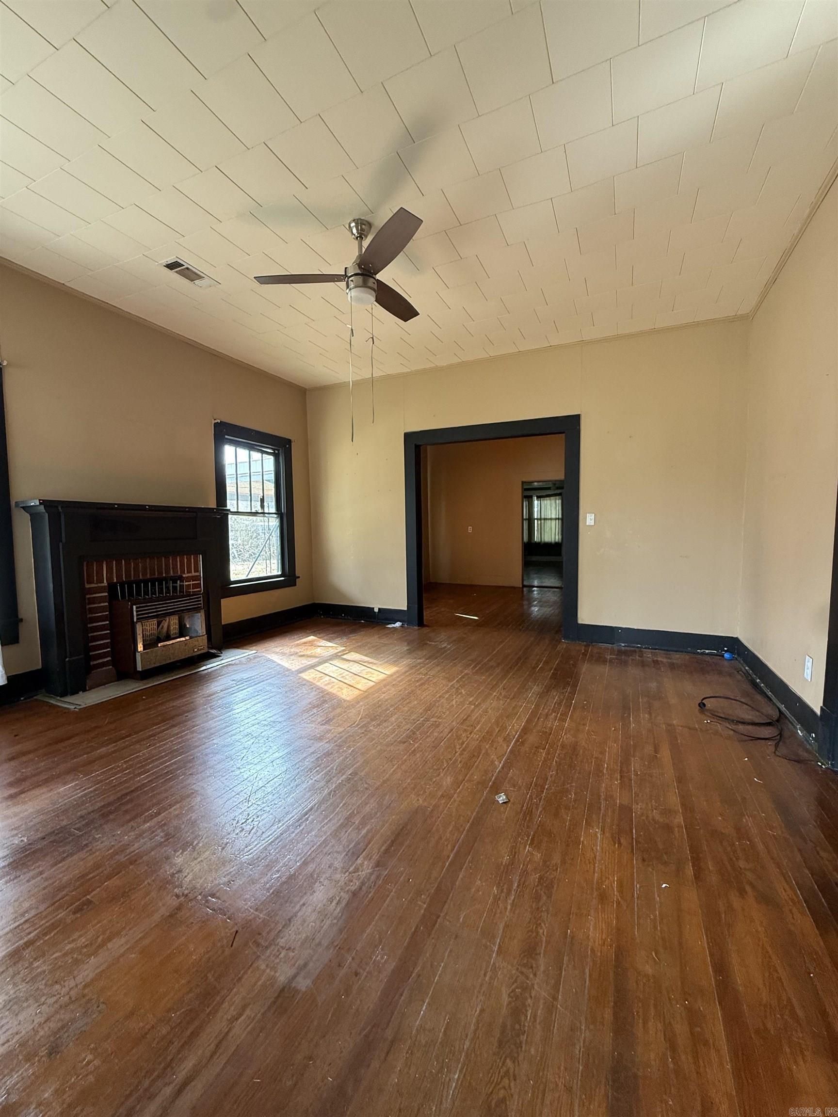 TRAMMEL - Residential