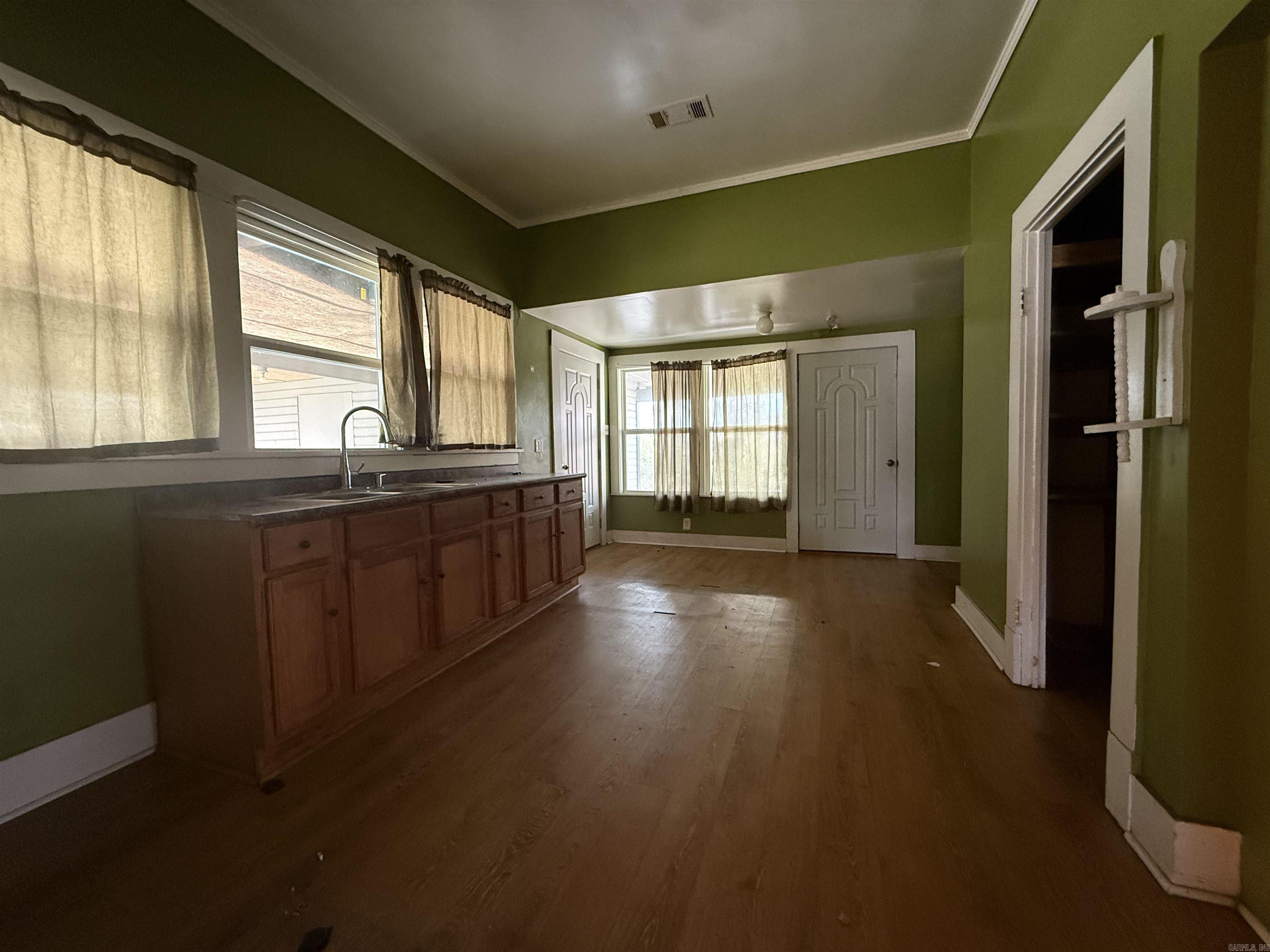 TRAMMEL - Residential