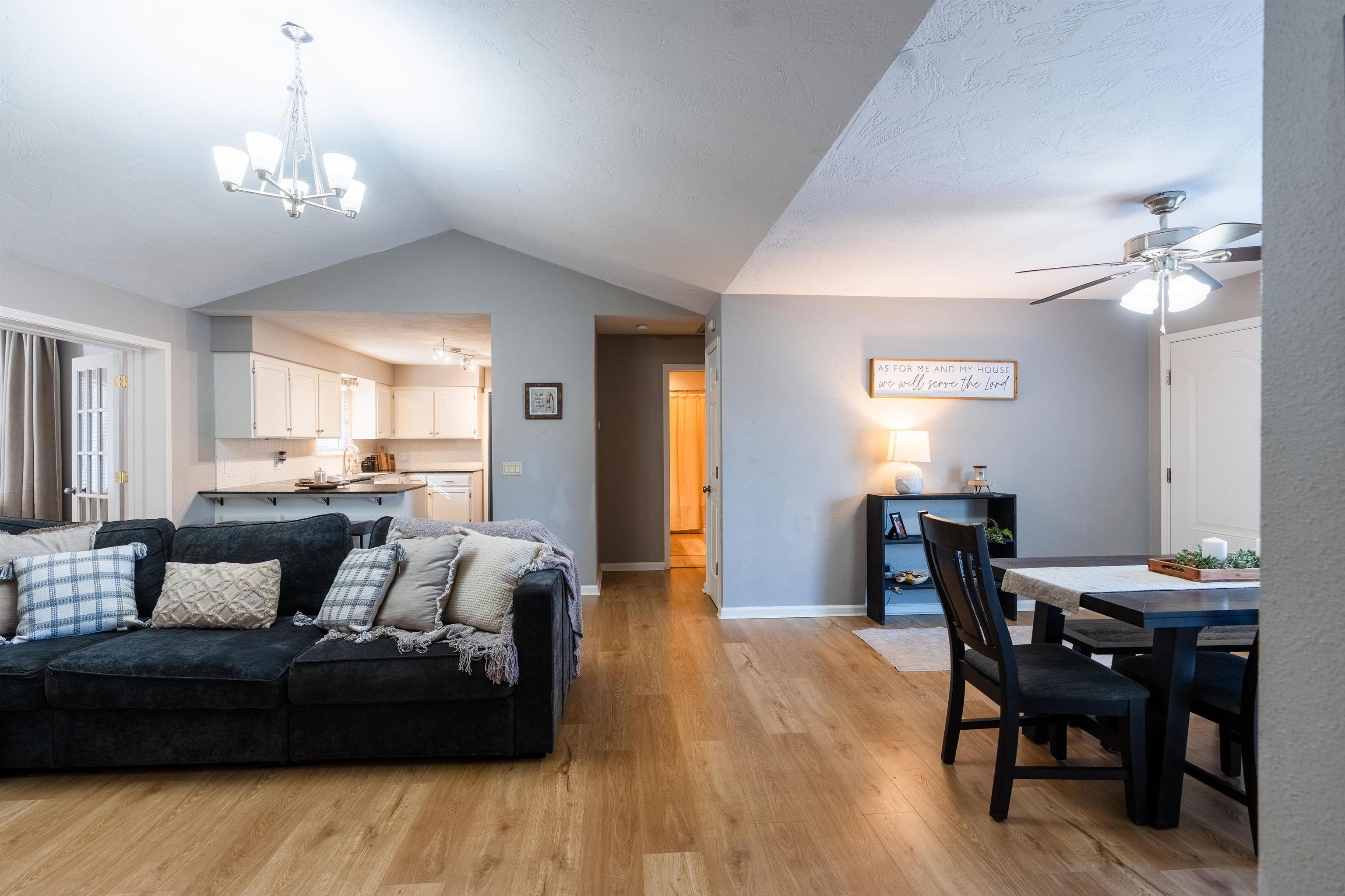 CEDAR RIDGE - Residential