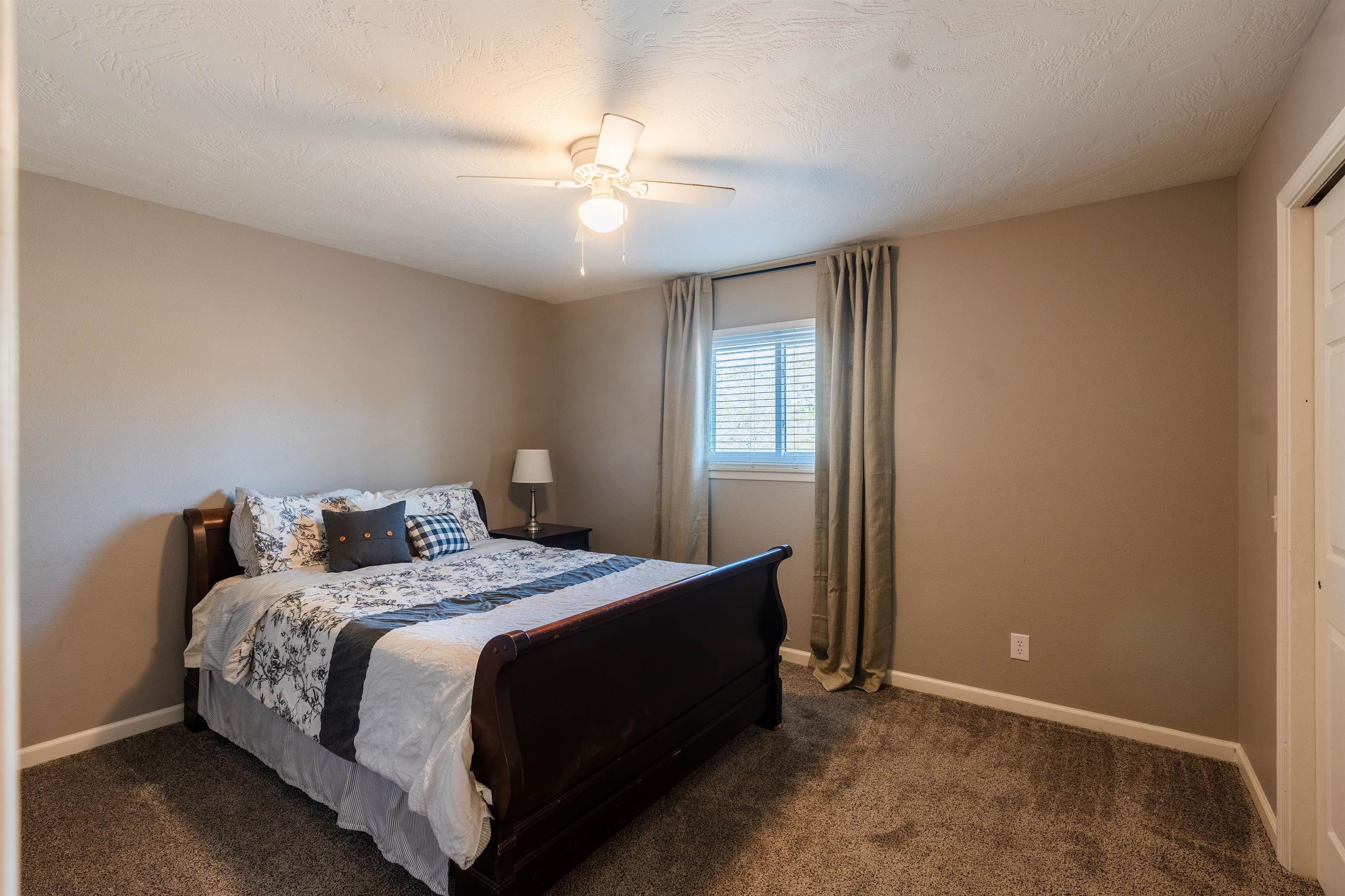 CEDAR RIDGE - Residential