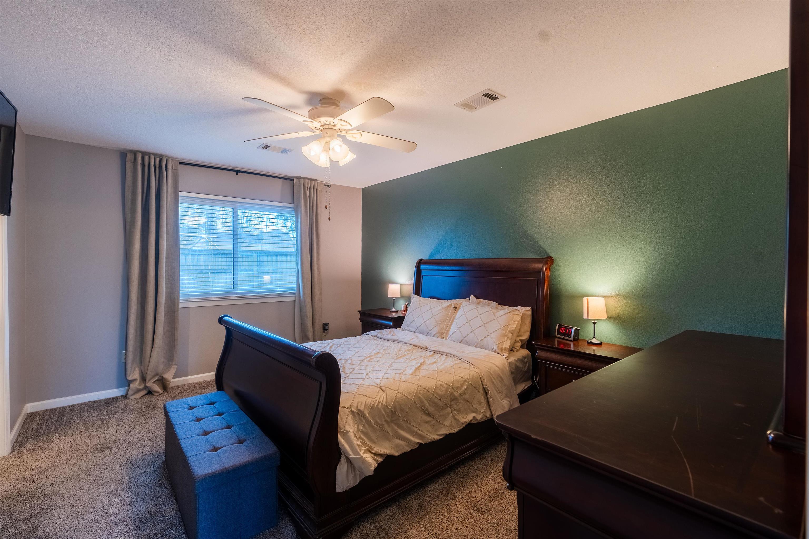 CEDAR RIDGE - Residential