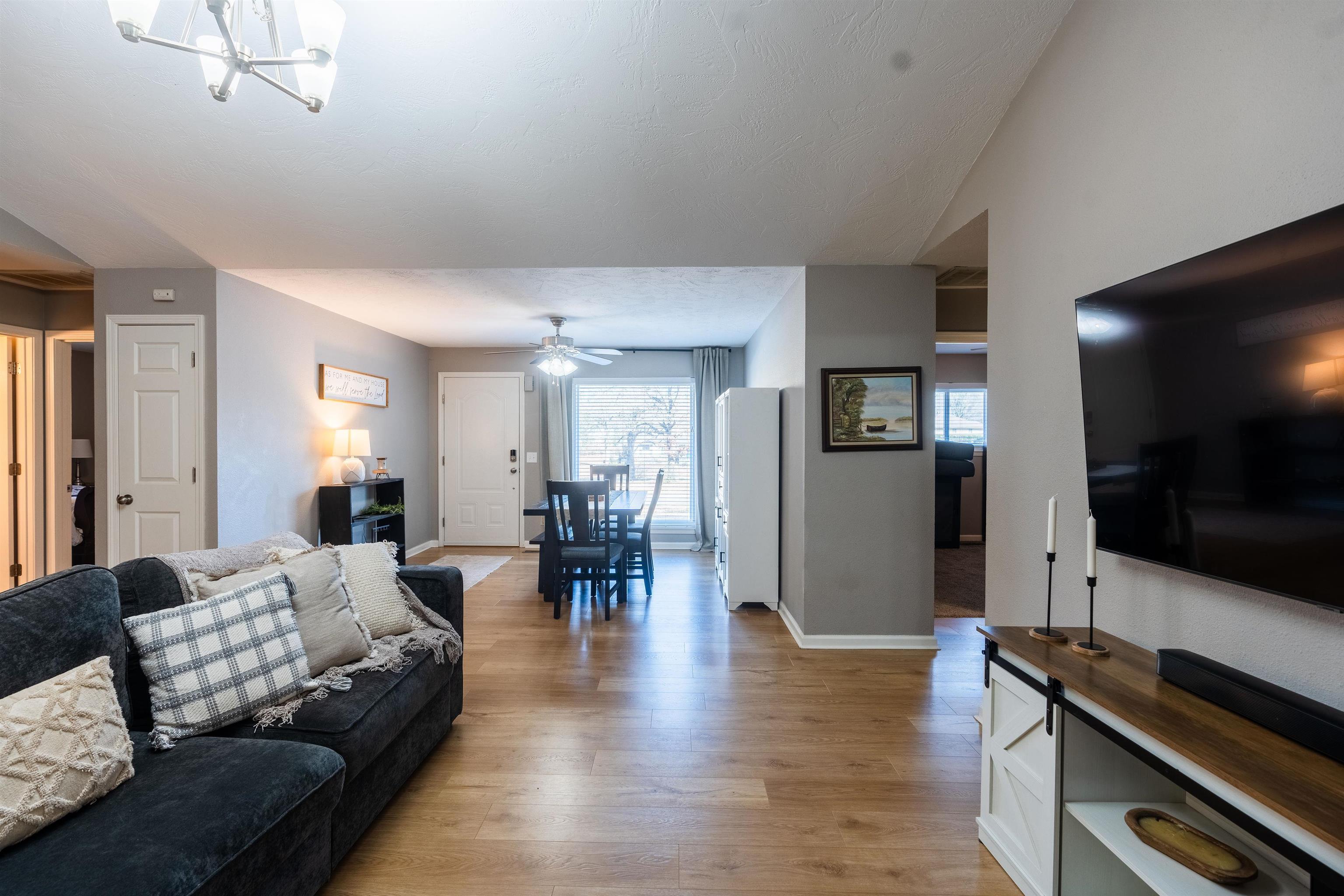 CEDAR RIDGE - Residential