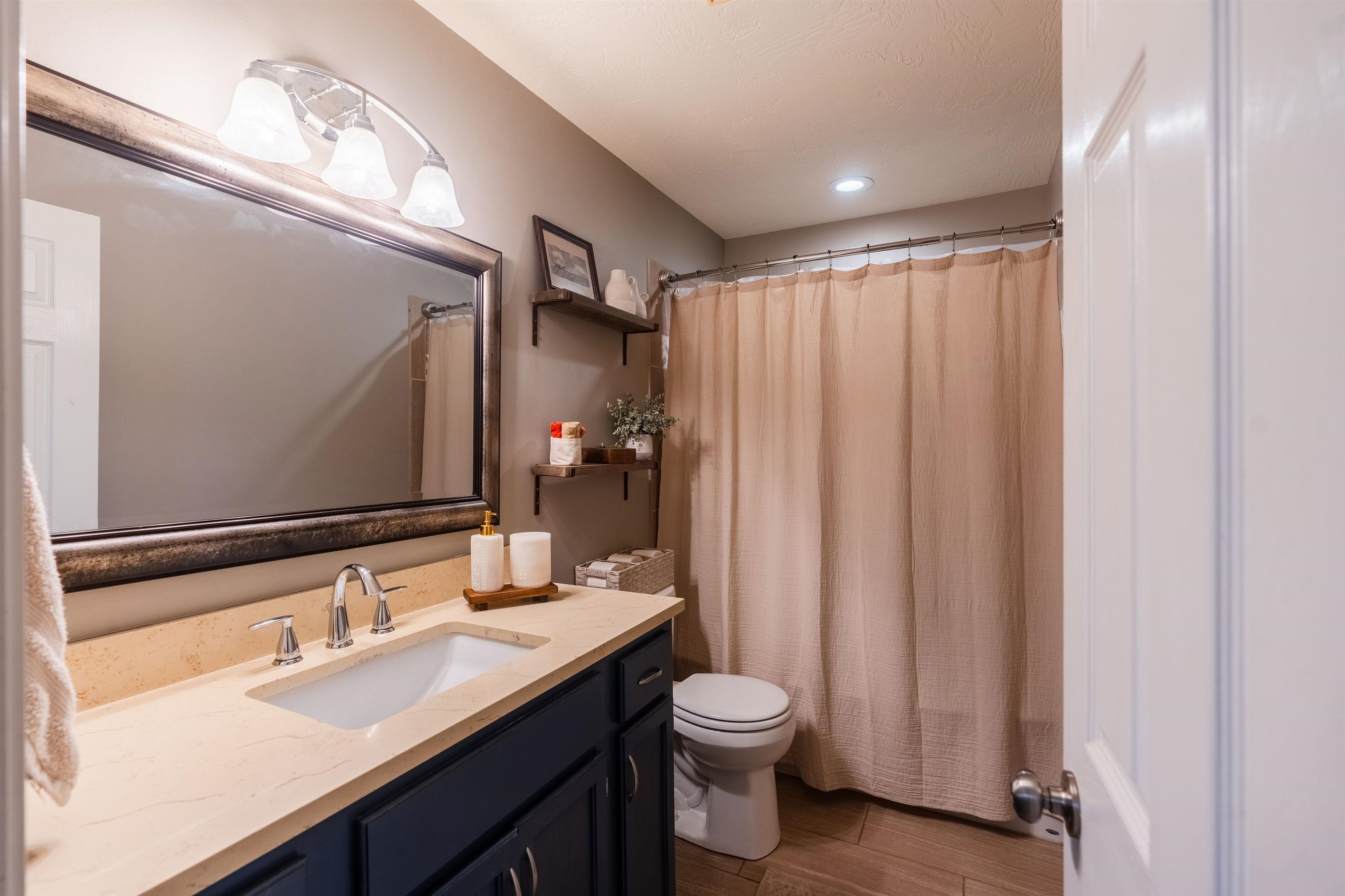 CEDAR RIDGE - Residential