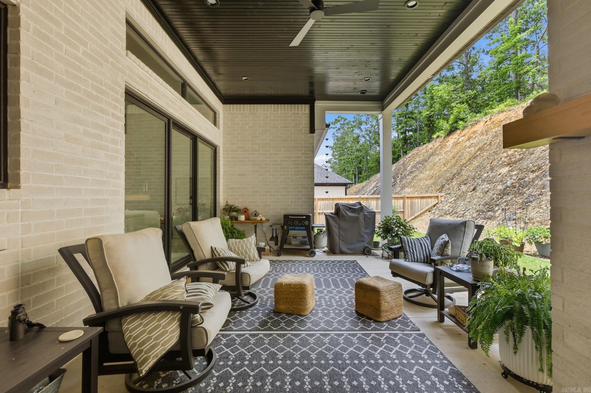 CHENAL VALLEY CALION COURT - Residential