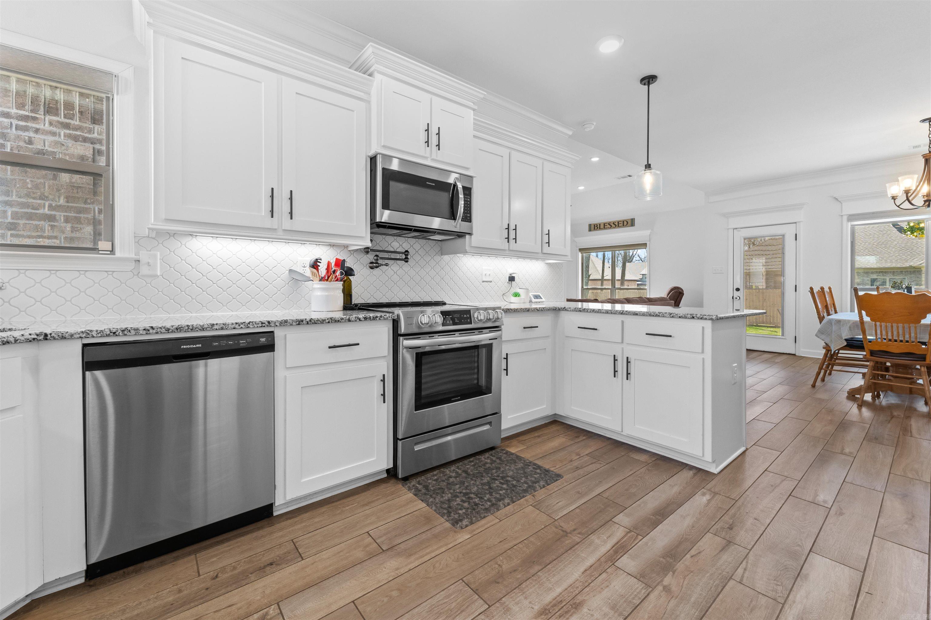 HIDDEN VALLEY ESTATES - Residential