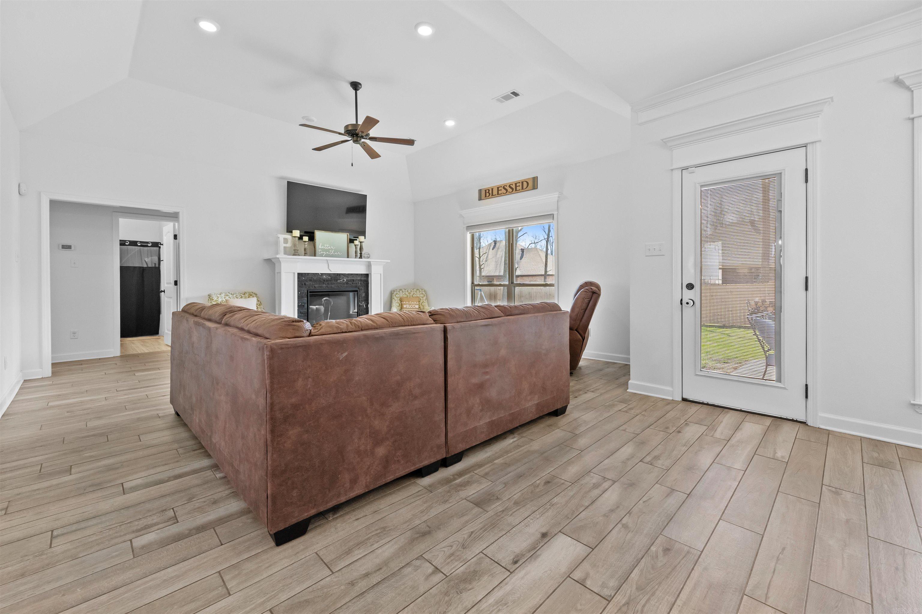 HIDDEN VALLEY ESTATES - Residential