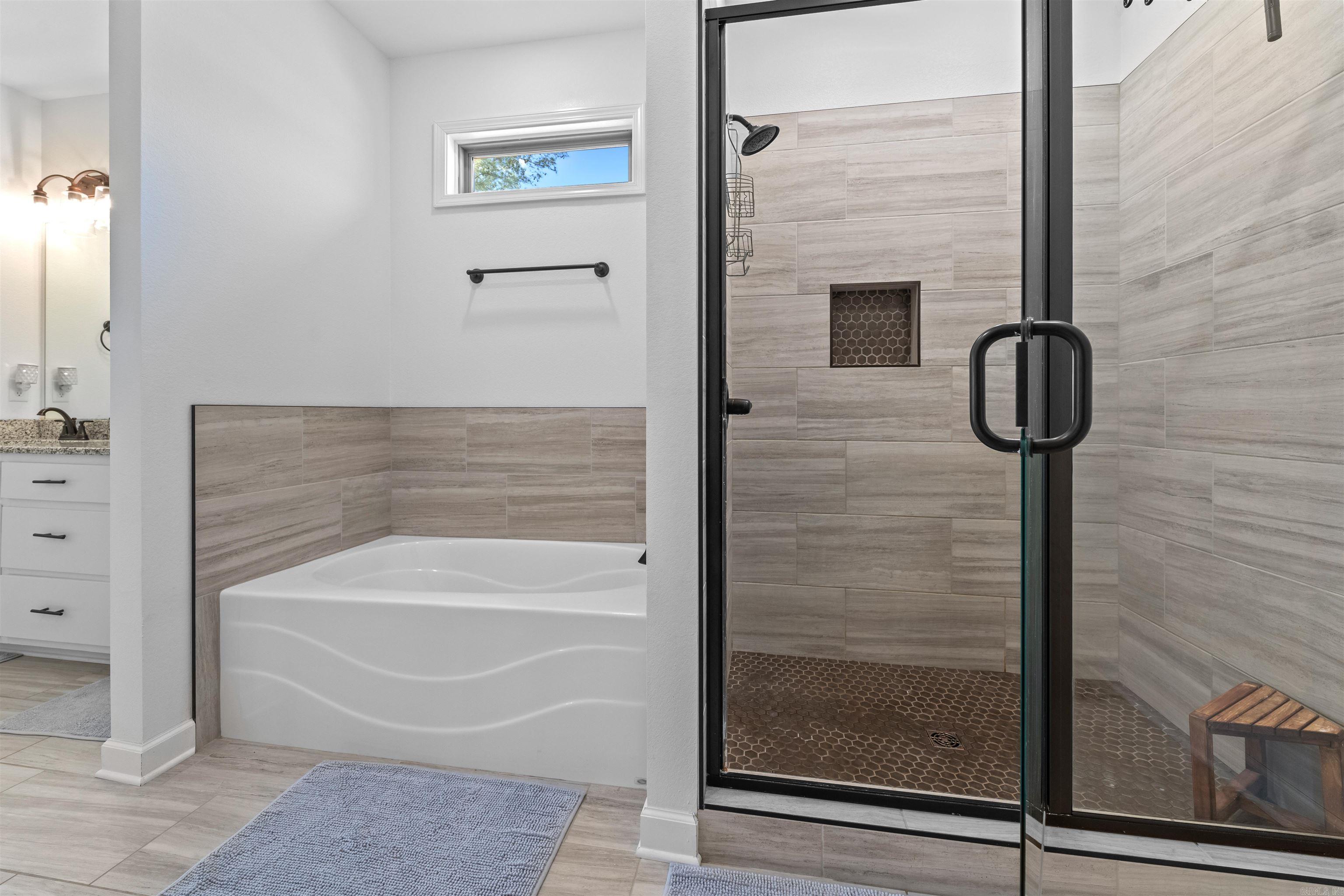 HIDDEN VALLEY ESTATES - Residential