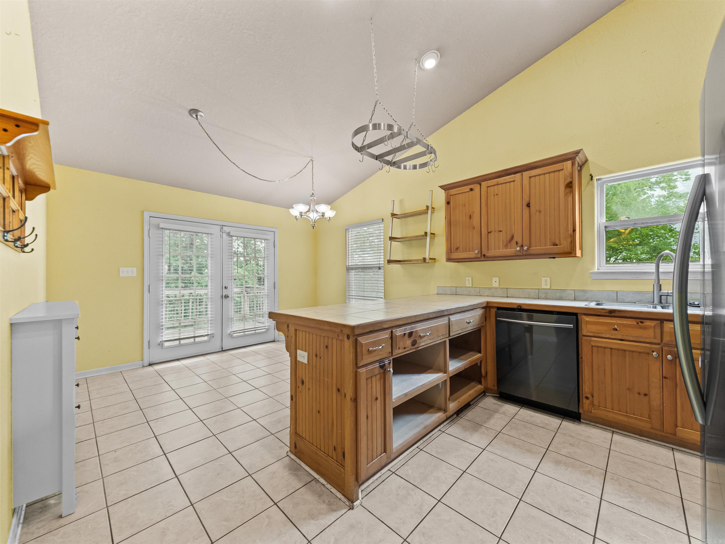 MAZANDERS - Residential