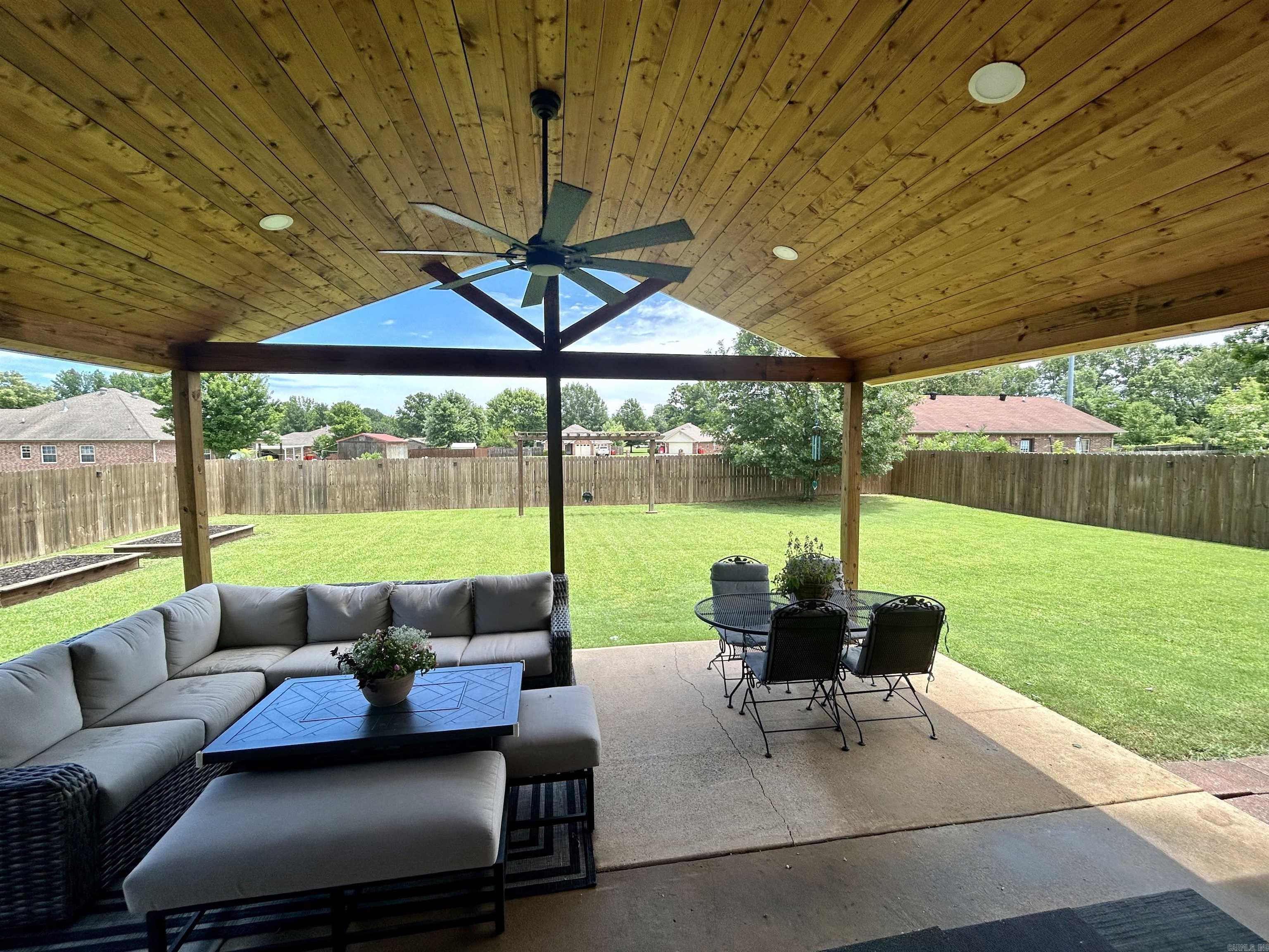 Spring Meadow - Residential