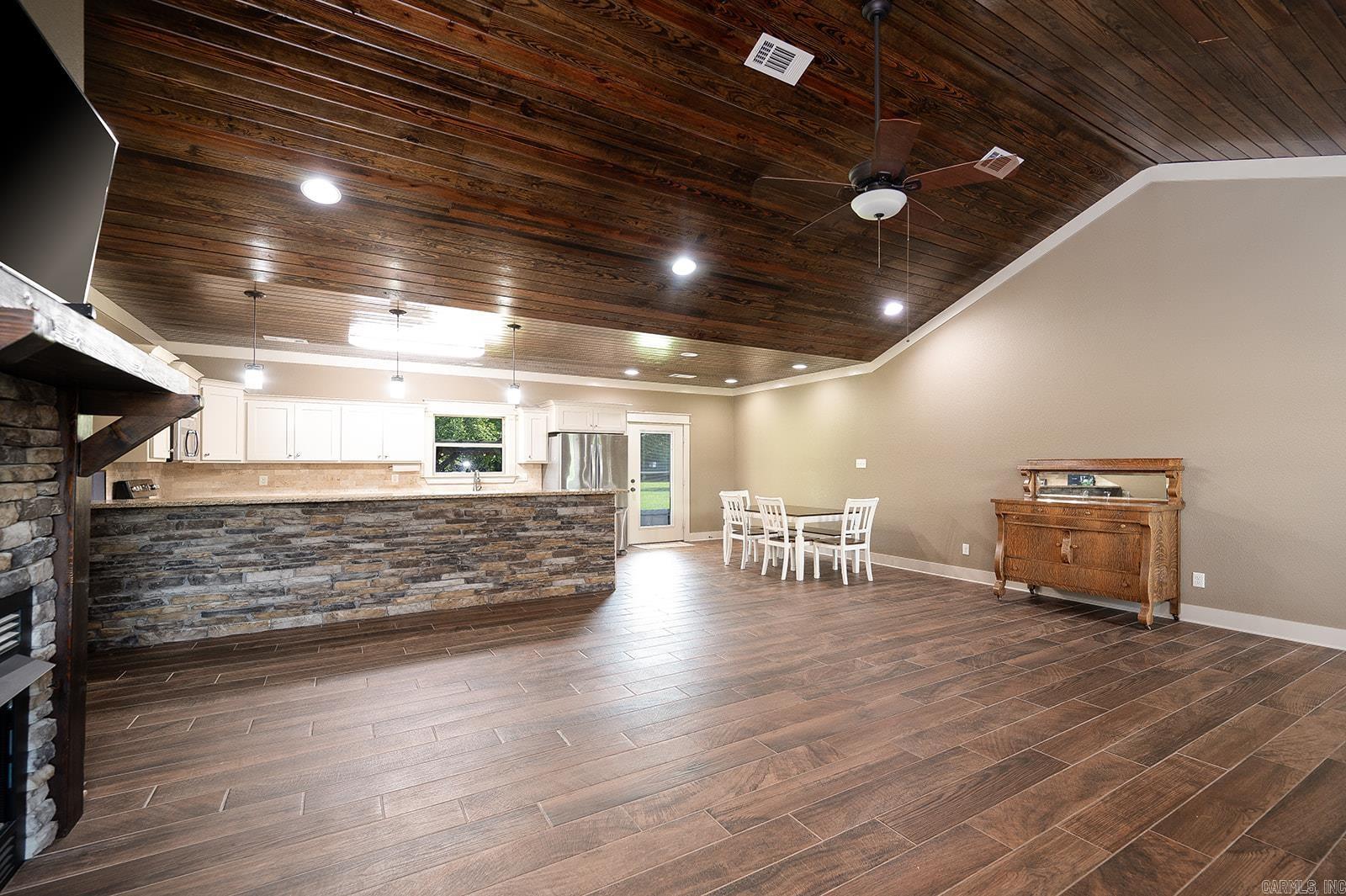 SANDY CREEK ADDITION - Residential