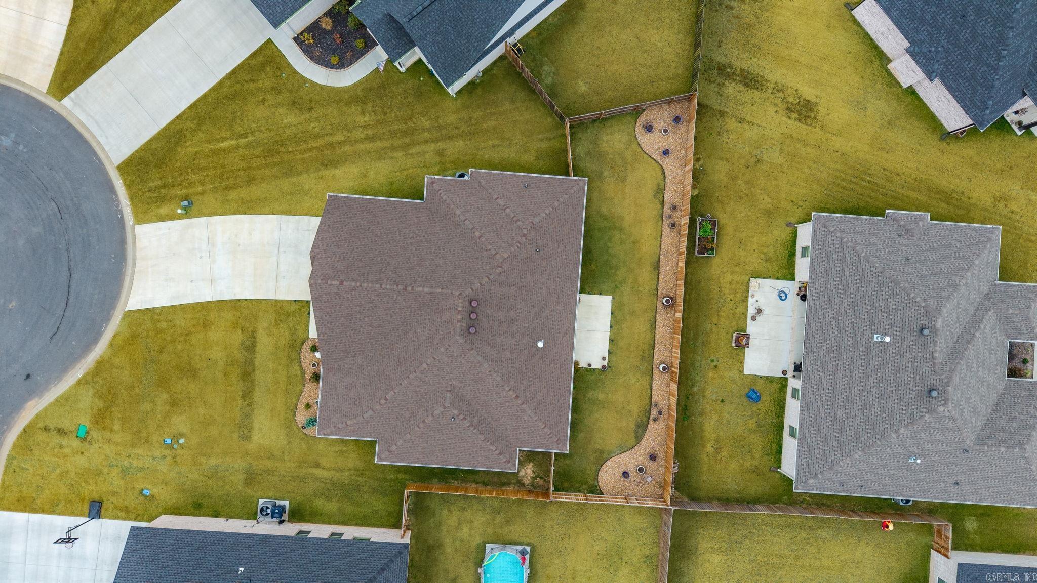 EAST MEADOW - Residential