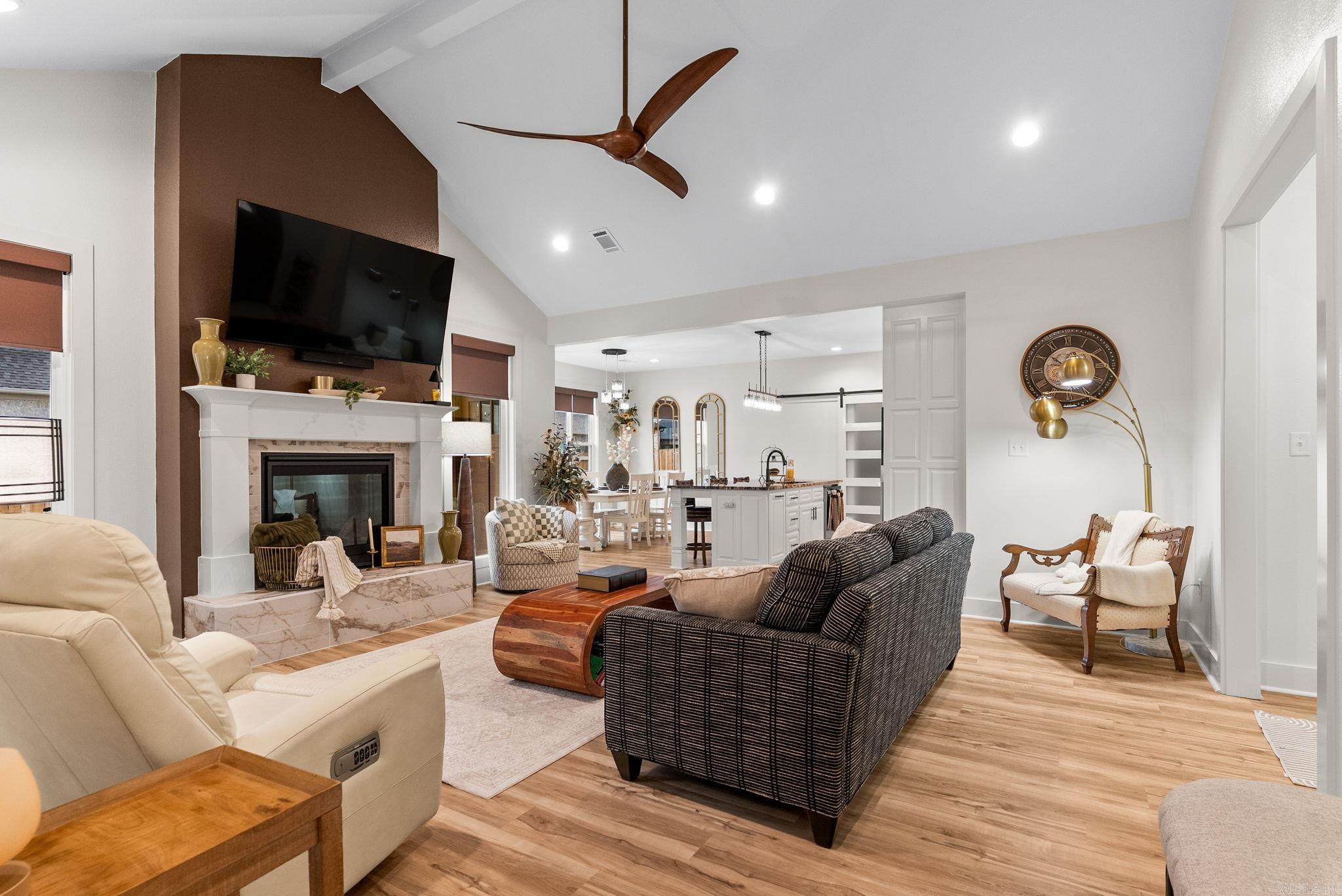 EAST MEADOW - Residential