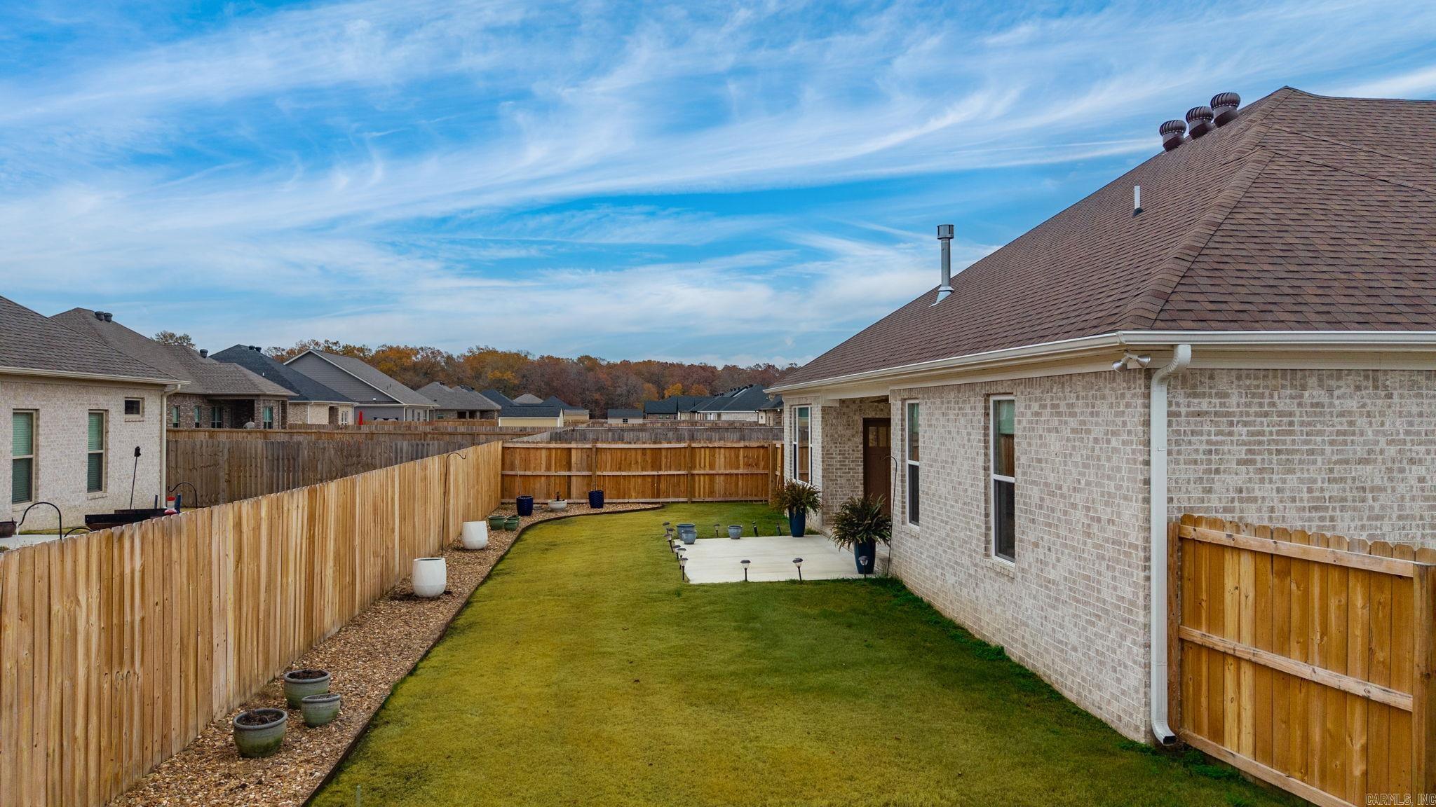 EAST MEADOW - Residential