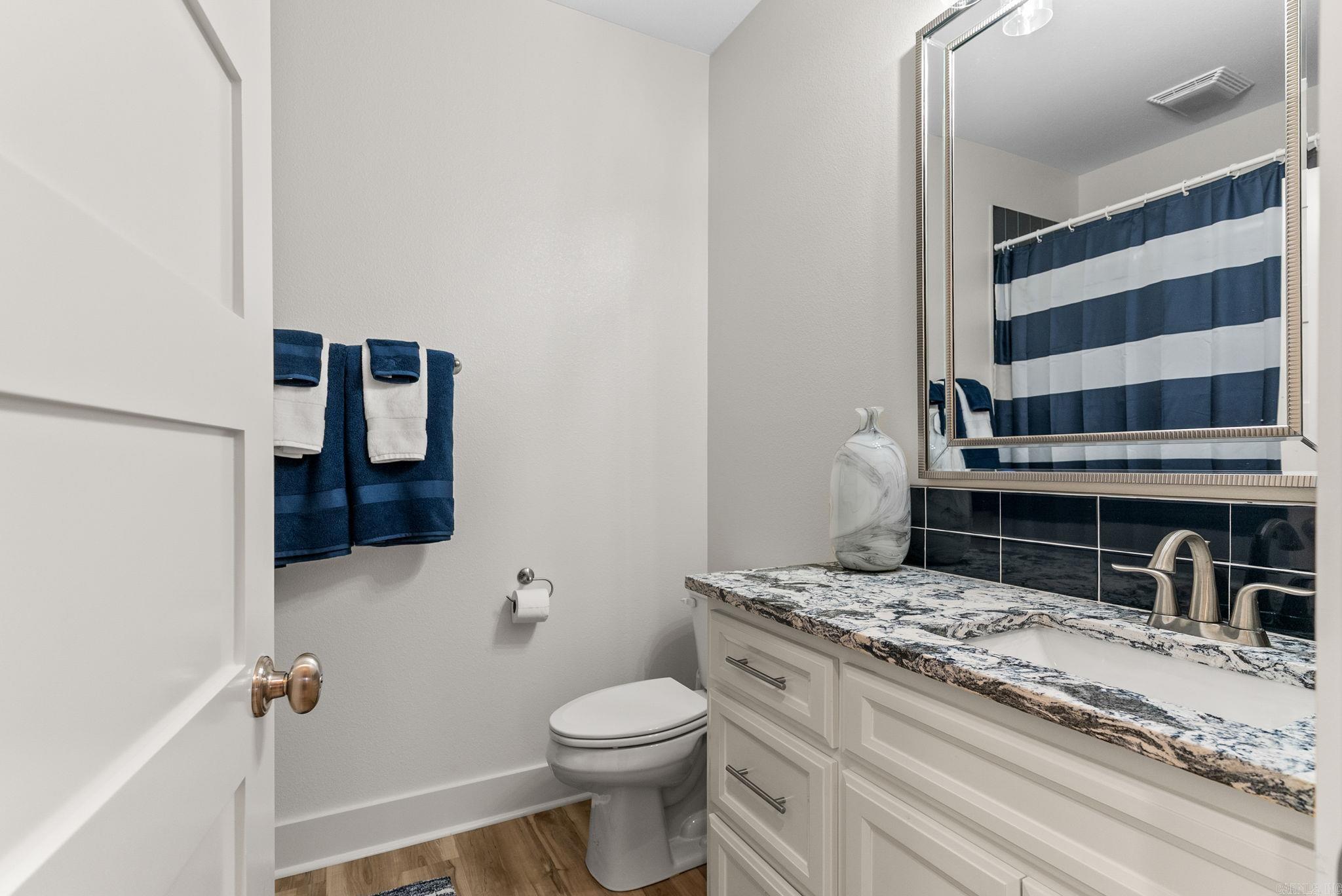 EAST MEADOW - Residential