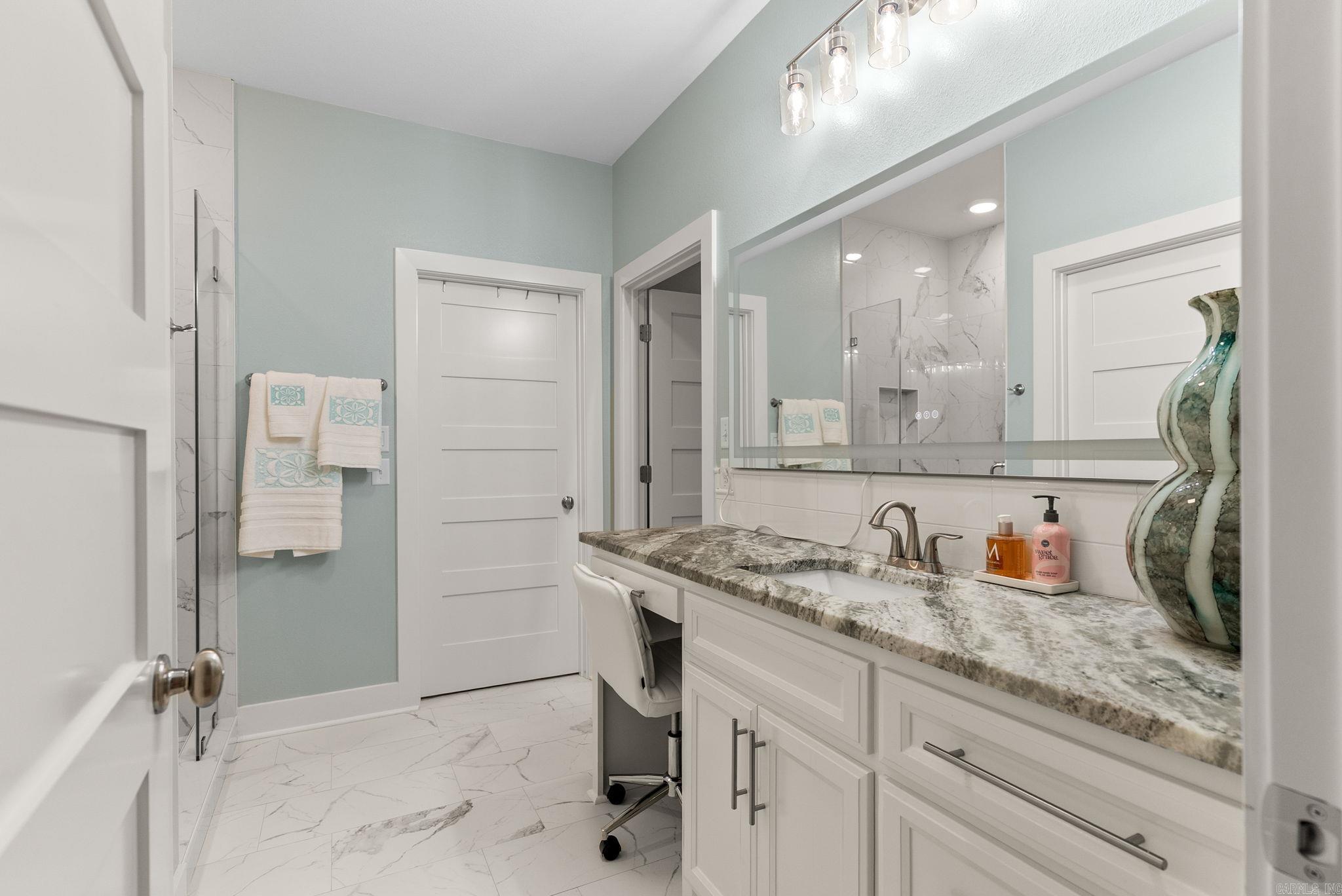 EAST MEADOW - Residential