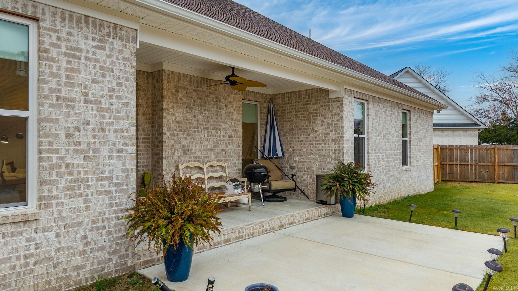 EAST MEADOW - Residential