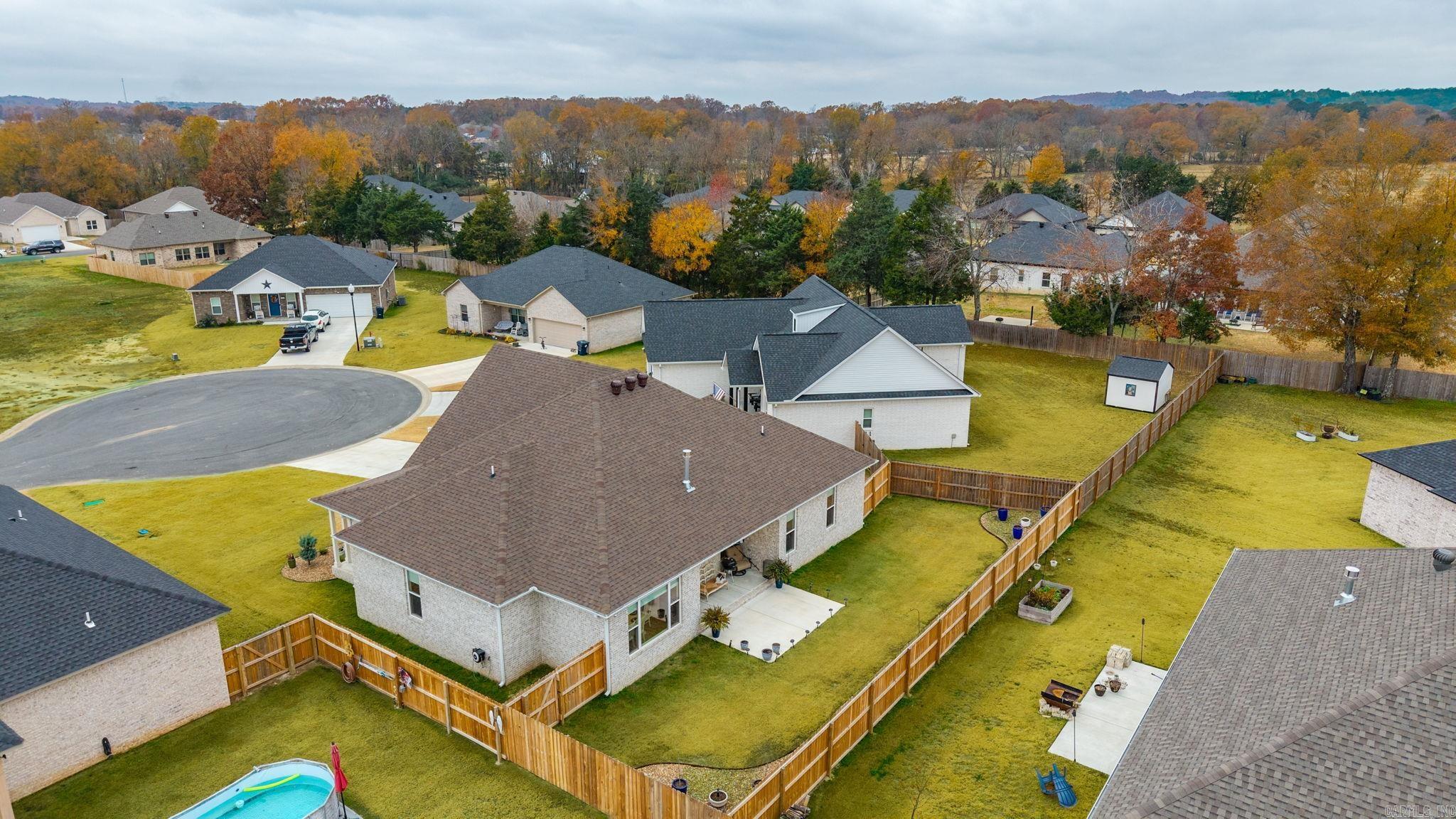 EAST MEADOW - Residential