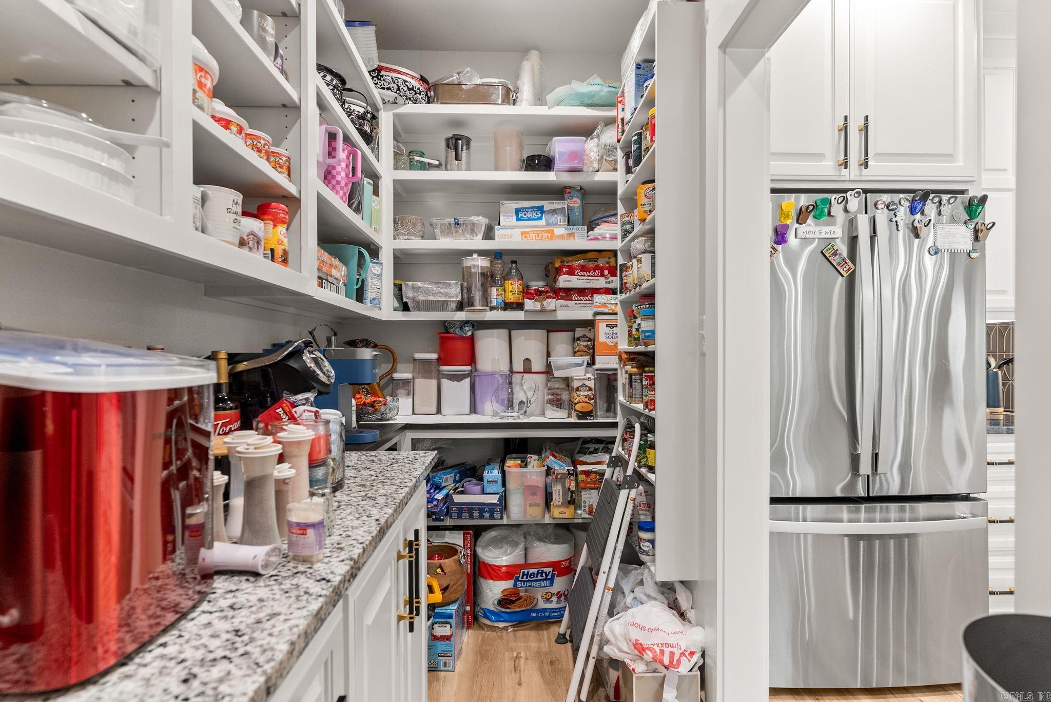 EAST MEADOW - Residential