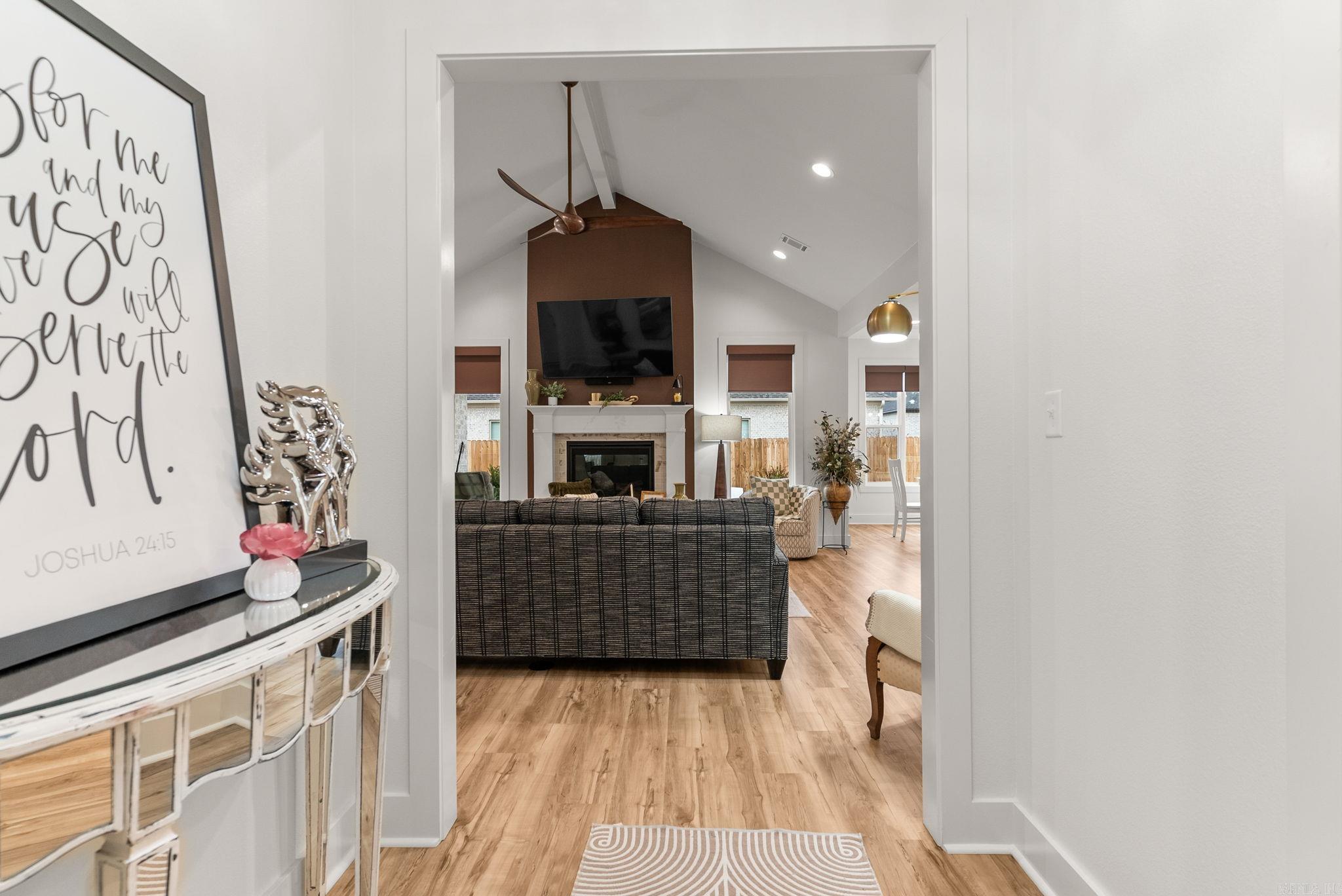 EAST MEADOW - Residential