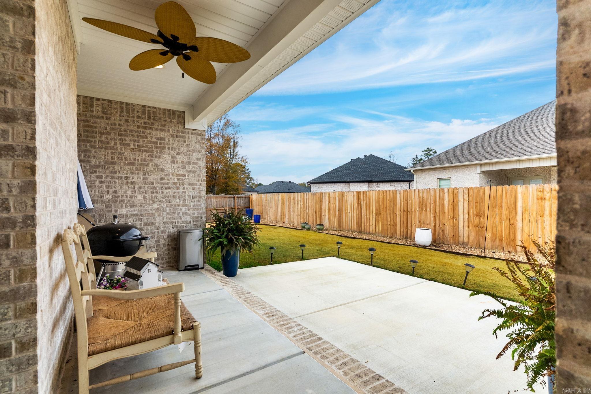 EAST MEADOW - Residential