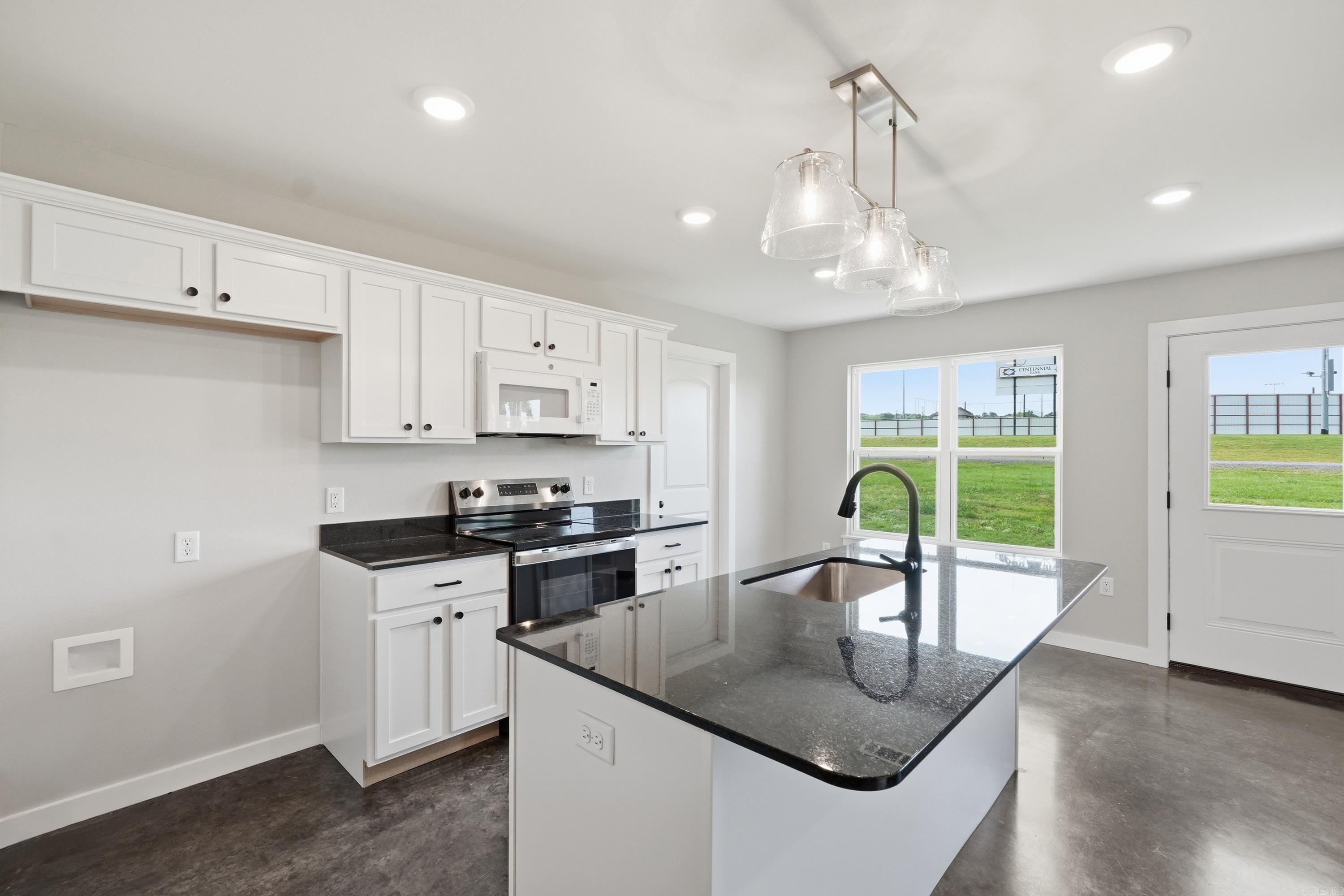 PARKWAY ESTATE - Residential