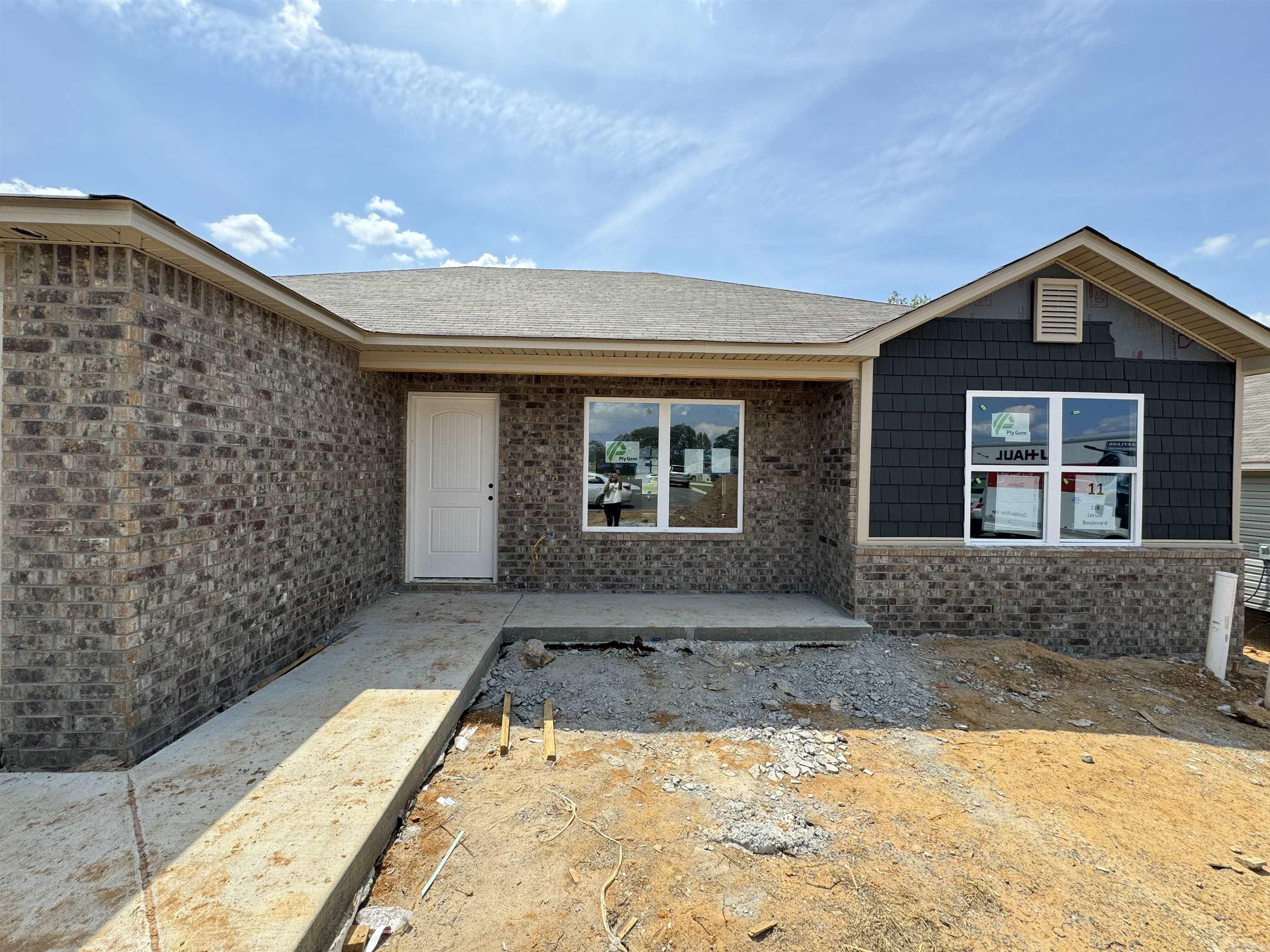 STAGECOACH MEADOWS - Residential