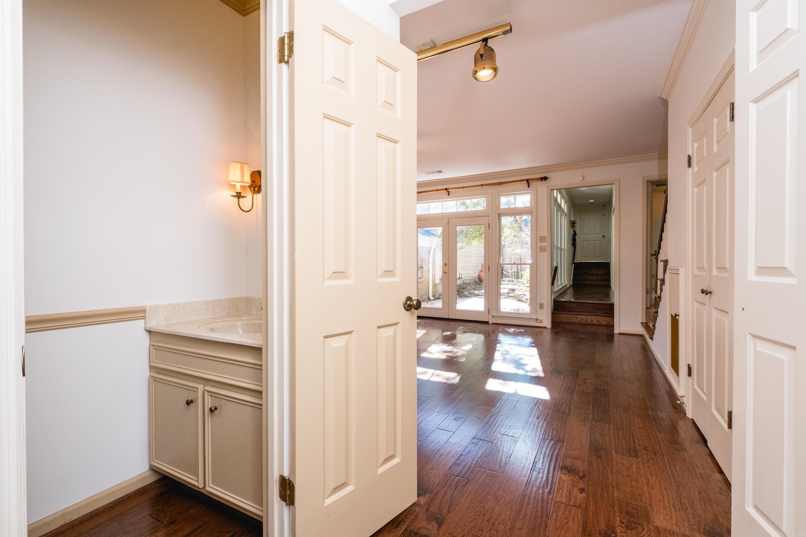 WINDSOR CT TOWNHOMES HPR - Residential