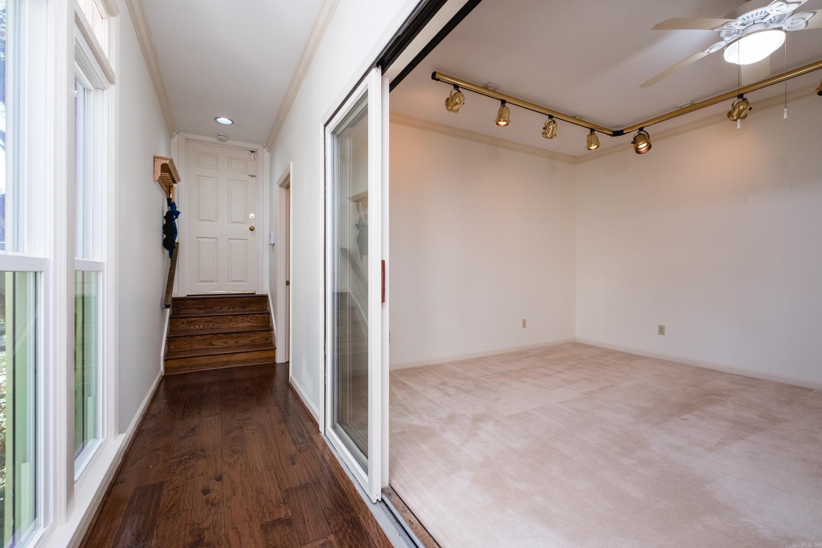 WINDSOR CT TOWNHOMES HPR - Residential