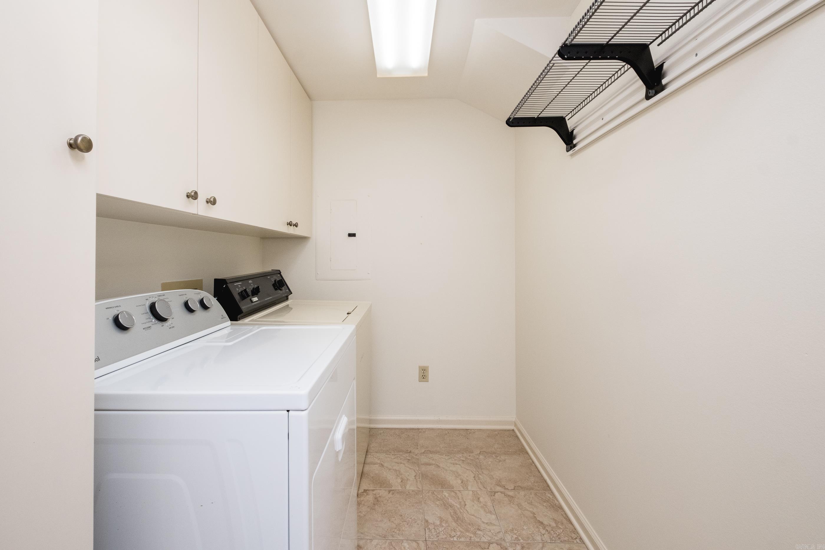 WINDSOR CT TOWNHOMES HPR - Residential