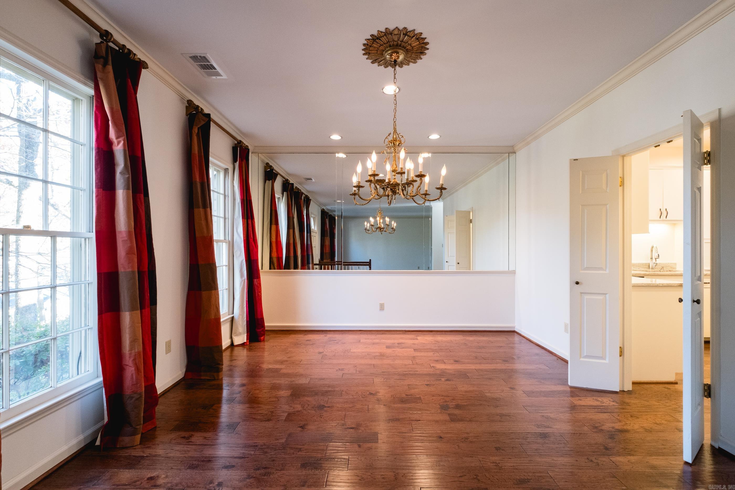 WINDSOR CT TOWNHOMES HPR - Residential