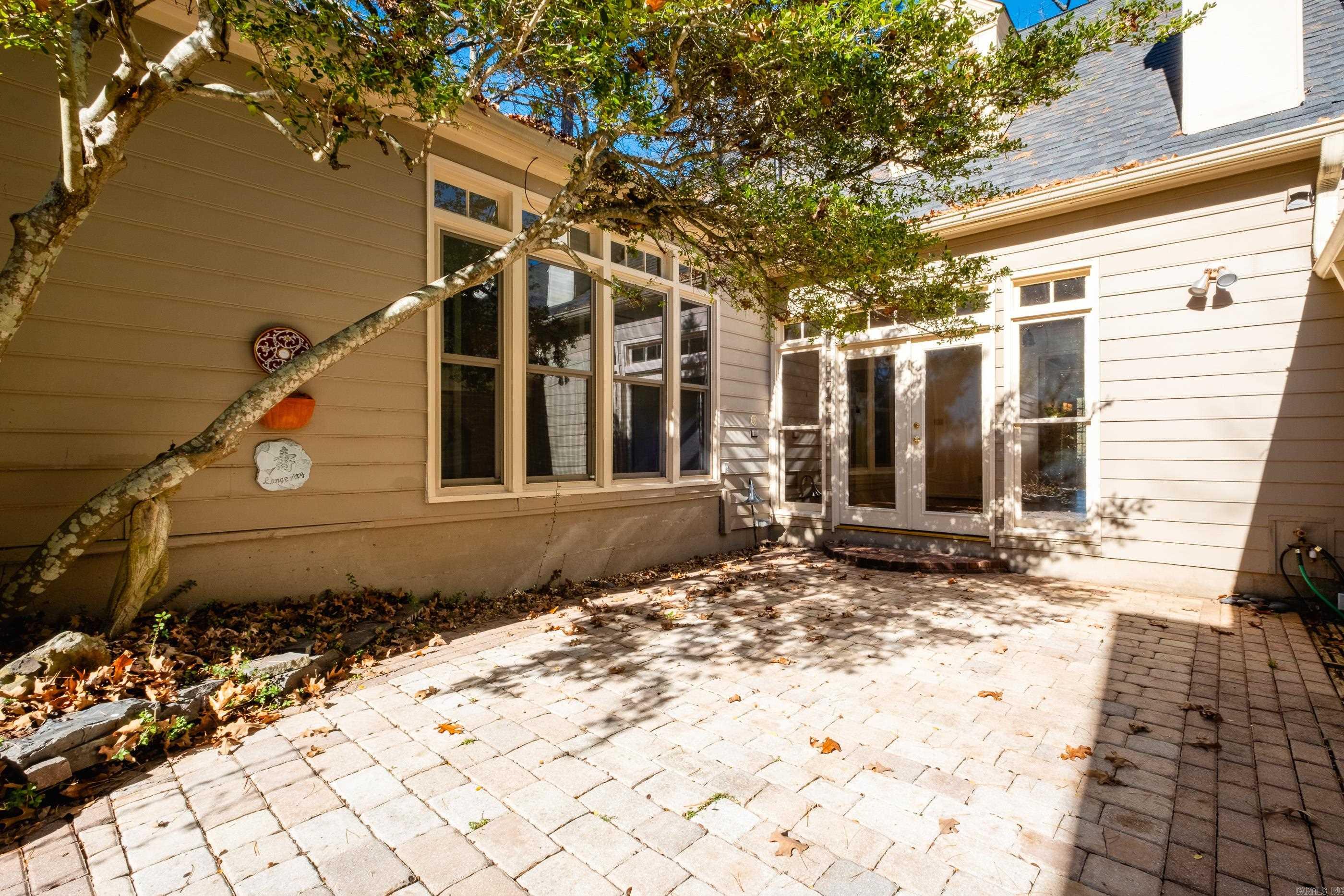 WINDSOR CT TOWNHOMES HPR - Residential