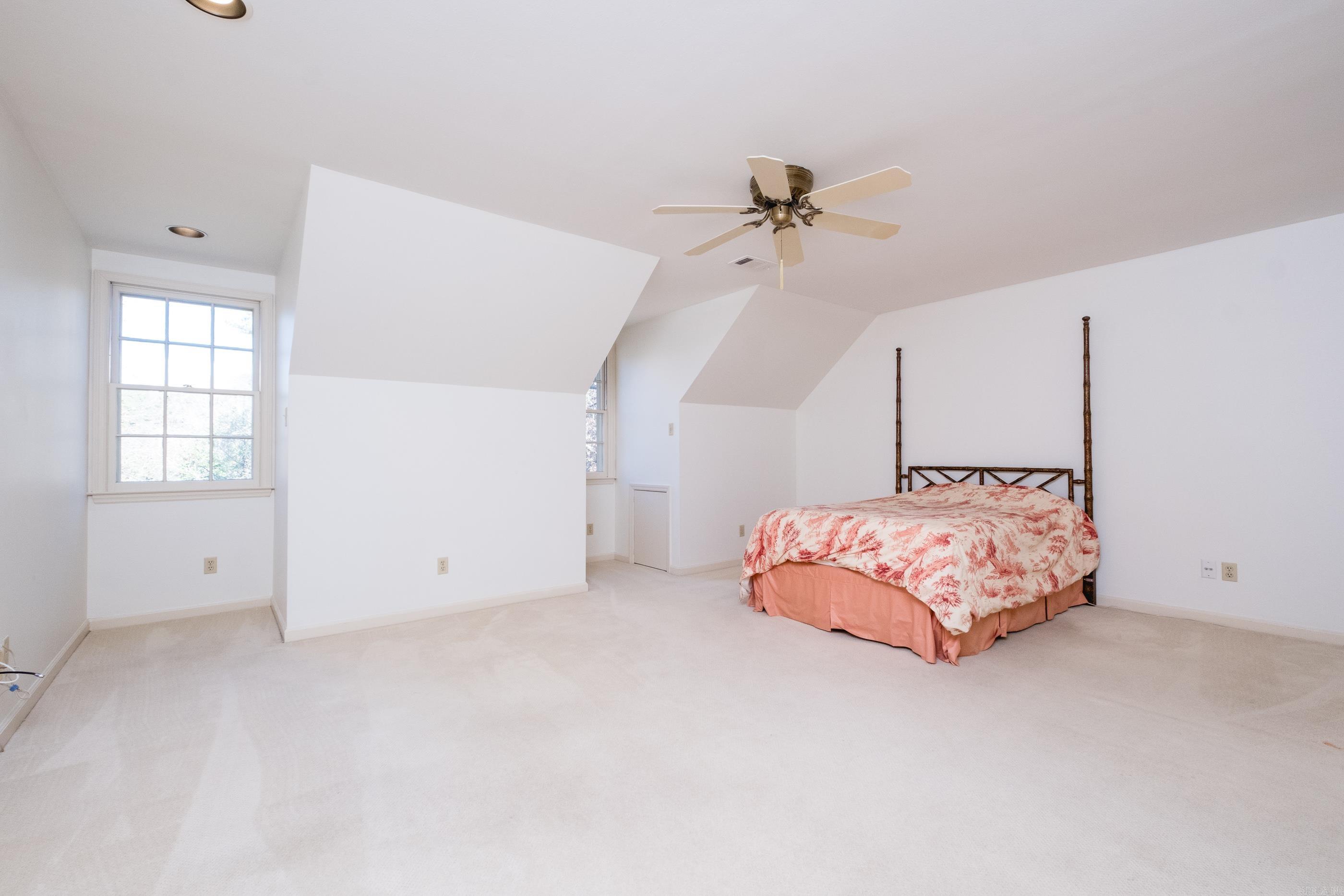 WINDSOR CT TOWNHOMES HPR - Residential