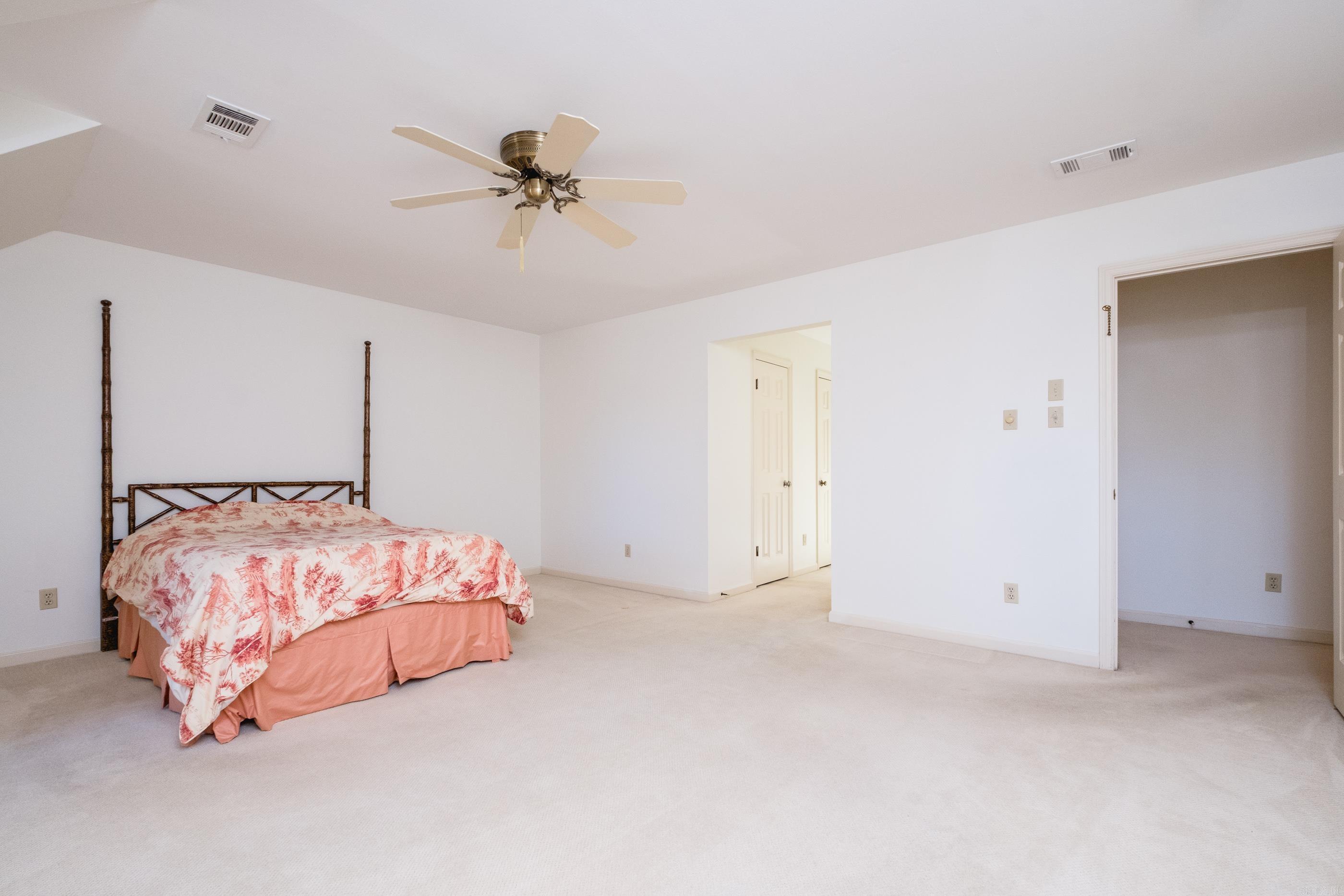 WINDSOR CT TOWNHOMES HPR - Residential